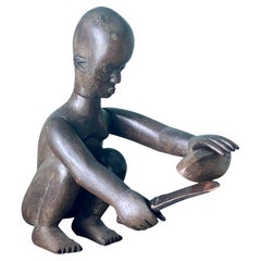 Antique An Early to Mid 20th Century African Carved Wood Ngoni Figure