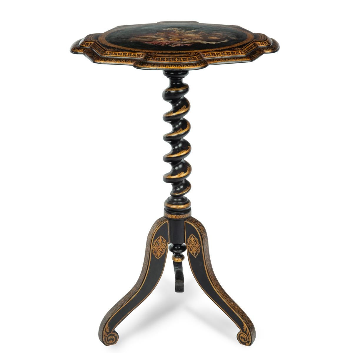English An early Victorian black and gilt papier-mâché occasional table For Sale