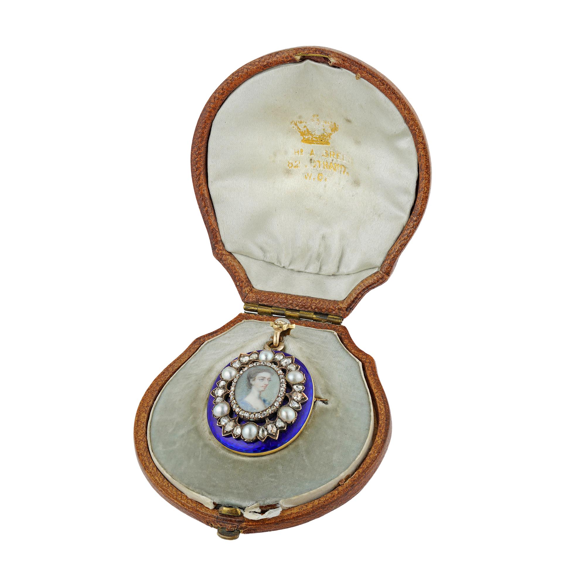 Frühviktorianisches Medaillon aus blauer Emaille, Perlen und Diamanten für Damen oder Herren im Angebot