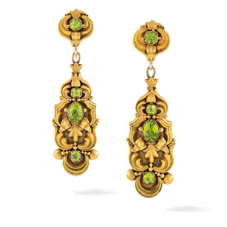 Early Victorian Peridot and Gold Parure For Sale at 1stDibs