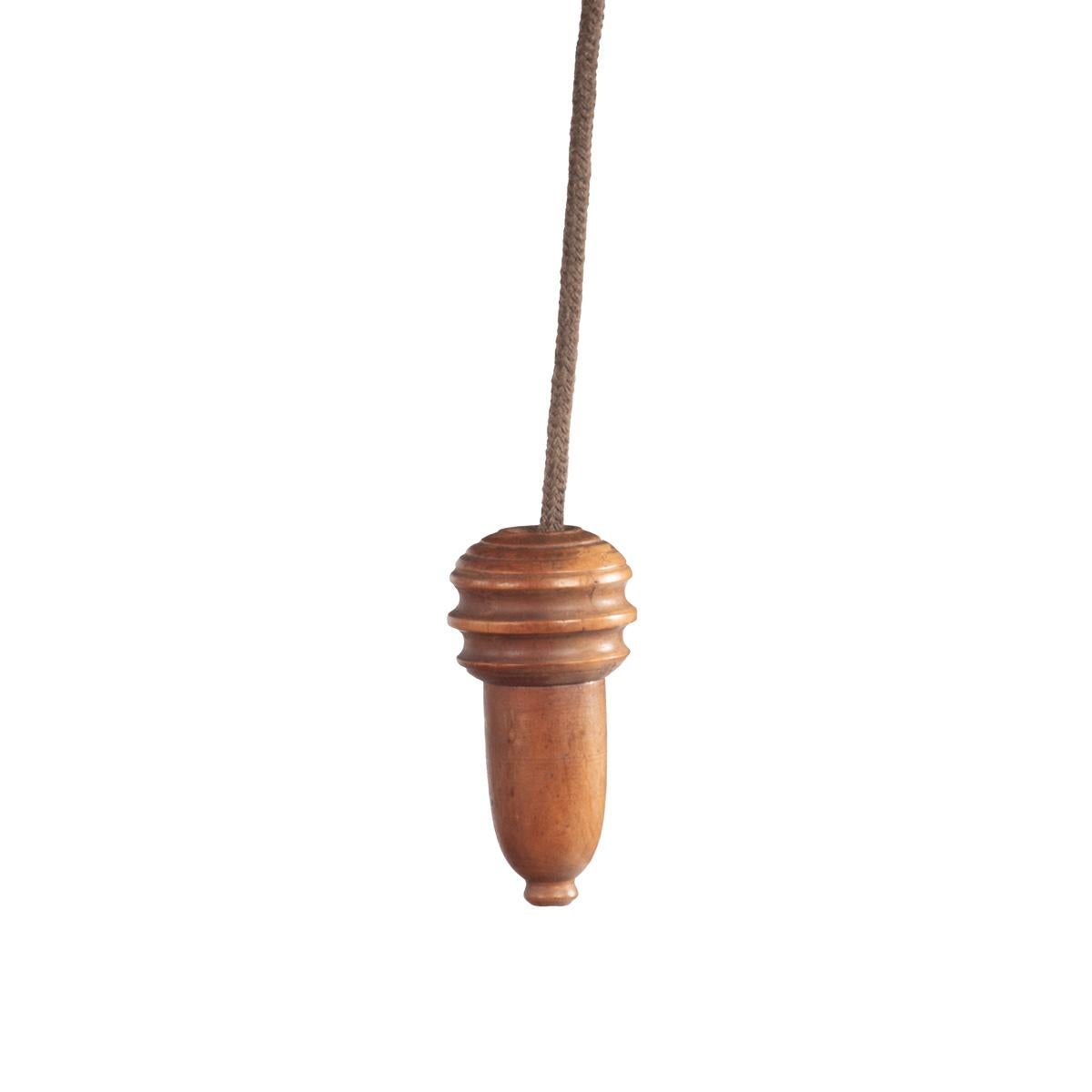 An early Victorian walnut folio stand attributed to Holland & Sons For Sale 3