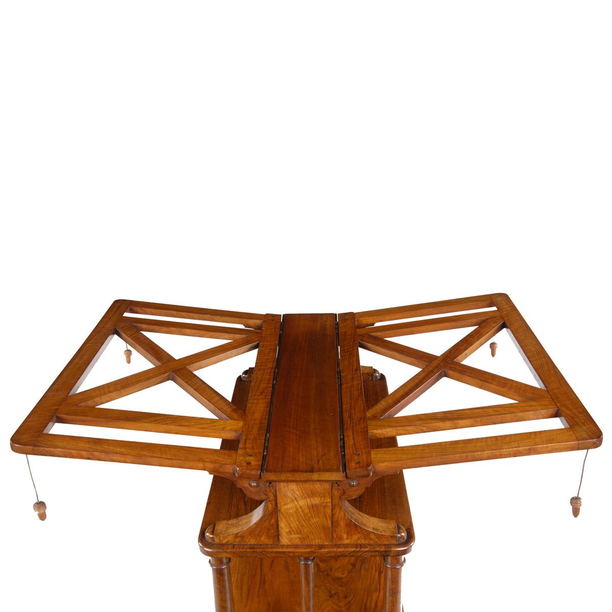 Walnut An early Victorian walnut folio stand attributed to Holland & Sons For Sale