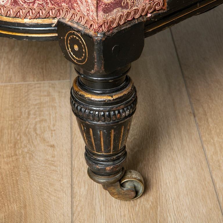 An Ebonised and Walnut Settee by Lamb of Manchester, England circa 1880 In Good Condition In Knutsford, GB