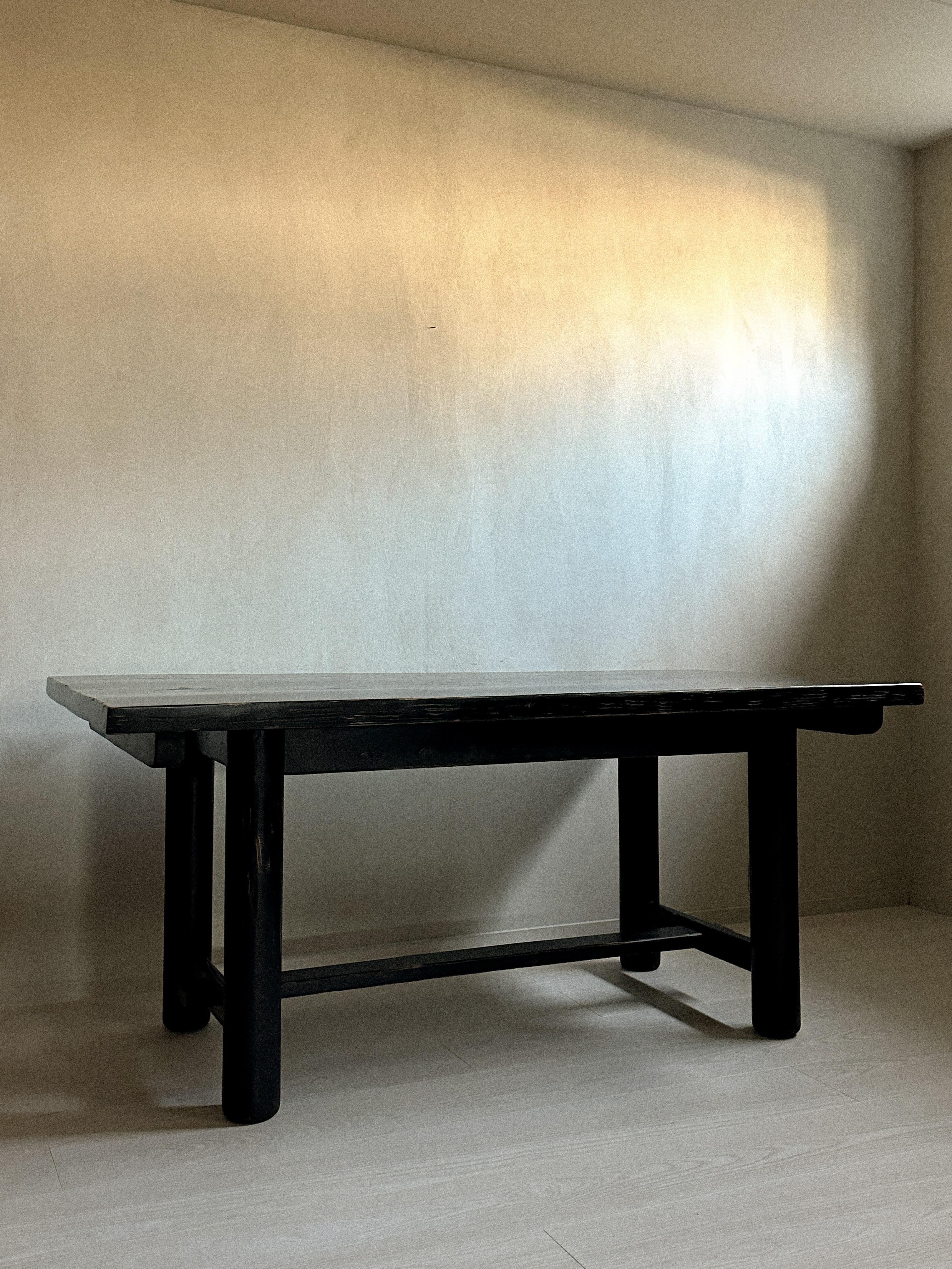 Table de salle à manger Meribel ébénisée, bois, Charlotte Perriand (attr.), France 1959 en vente 1