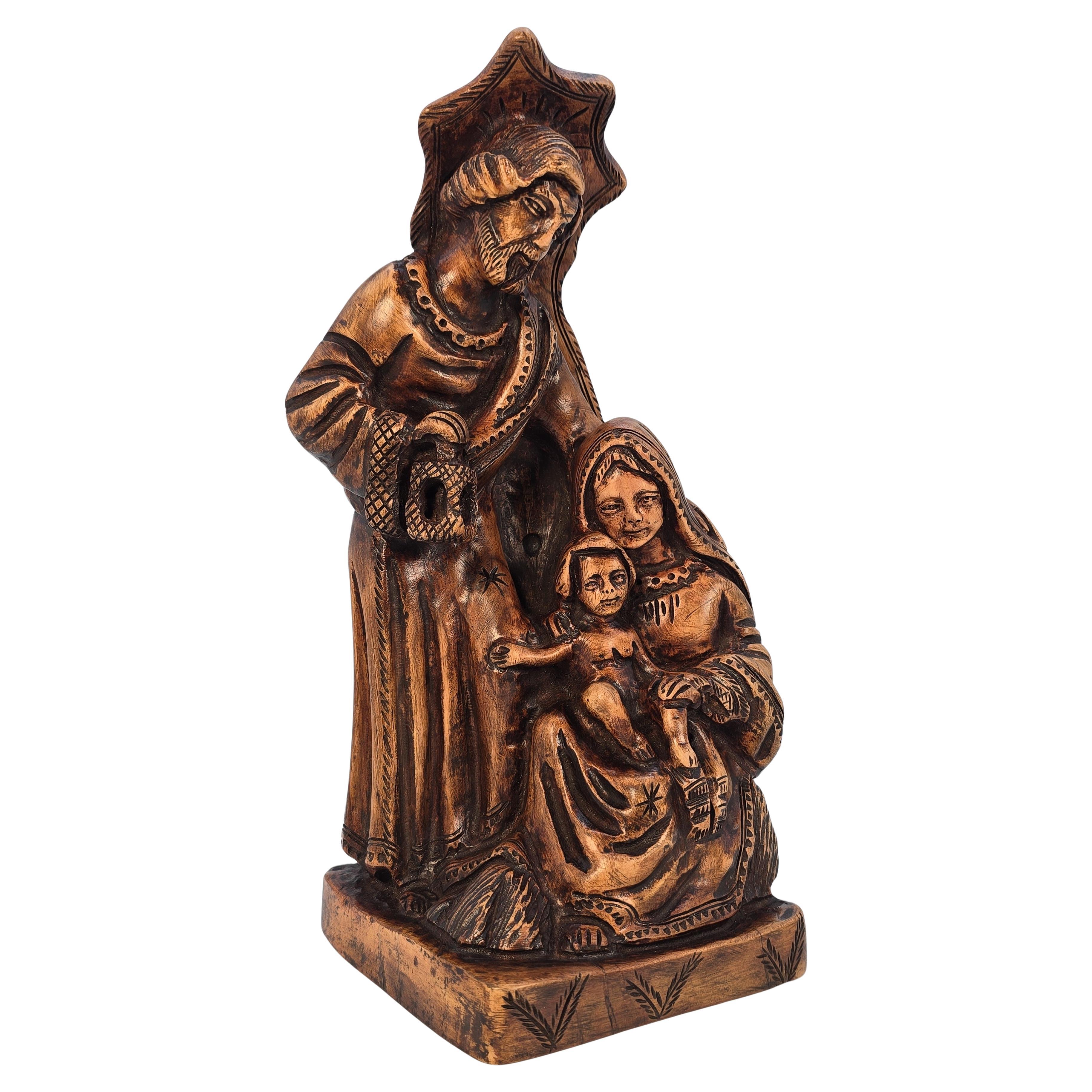 Groupe de personnages ecclésiastiques italiens en bois d'olivier sculpté, vers 1880 en vente