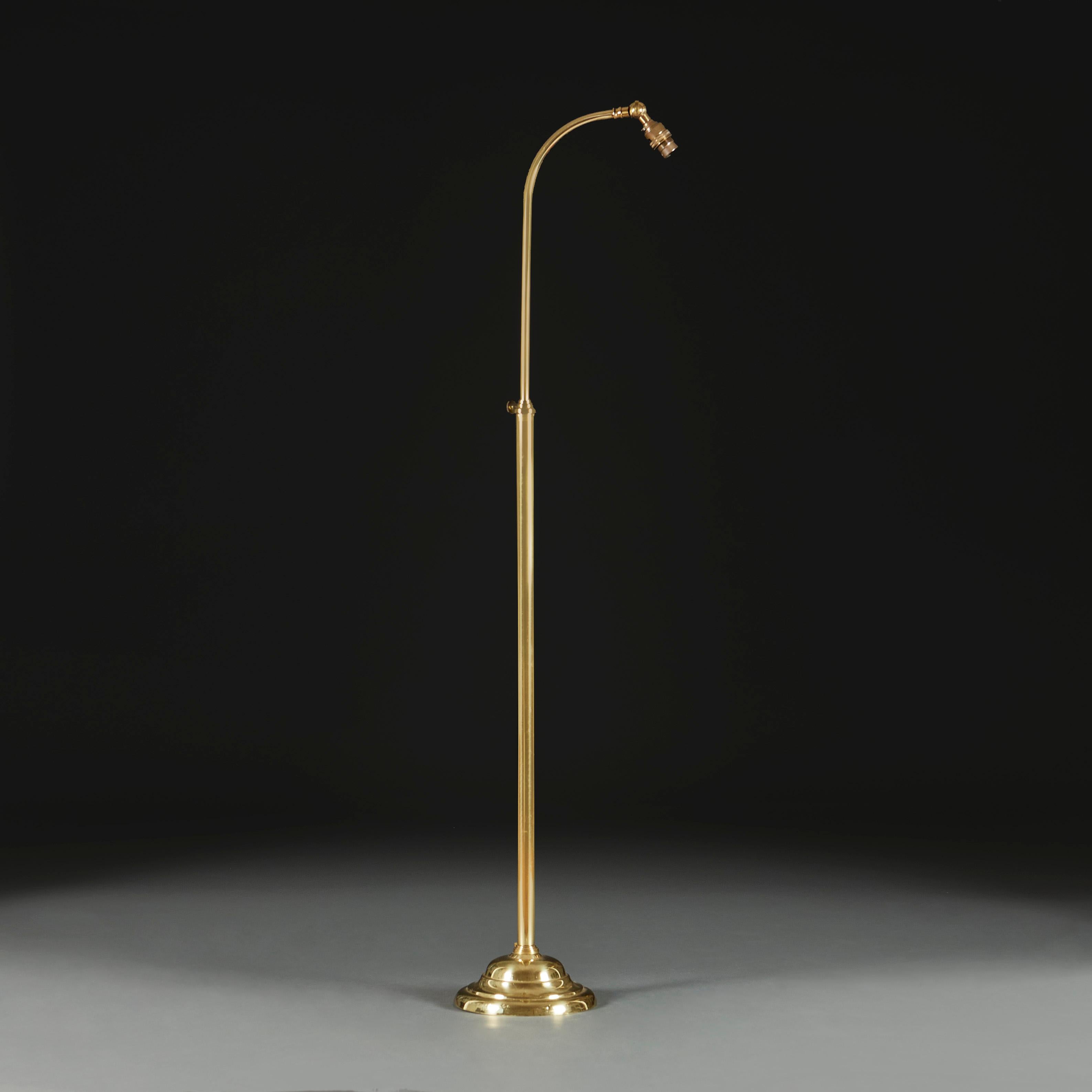 Edwardian Brass Adjustable Standard Lamp In Good Condition In London, GB