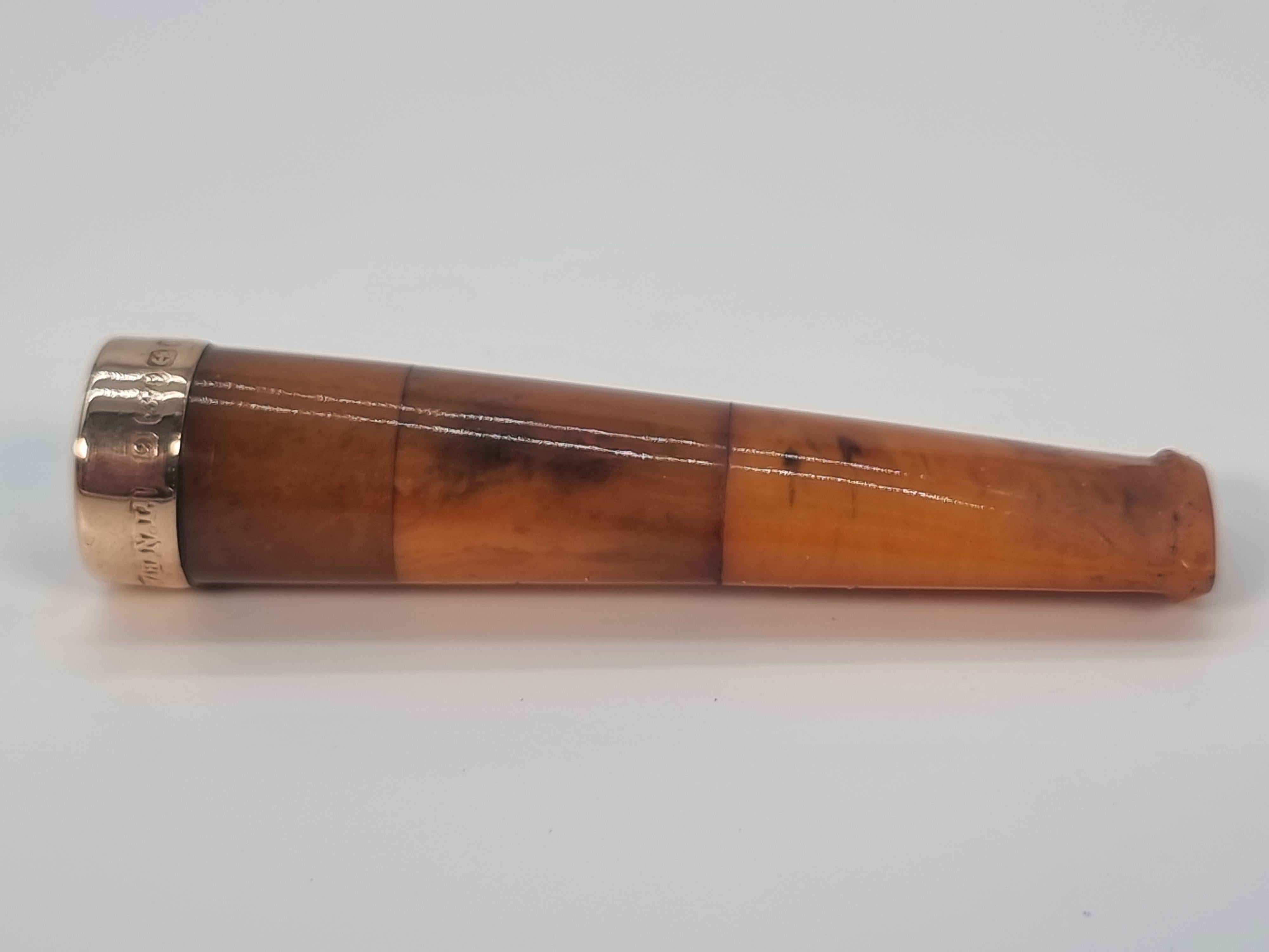 20th Century An Edwardian cheroot holder and case made from silver amber and gold 1902 - 3 For Sale
