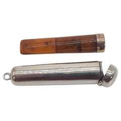 Un support et un étui édouardien en argent, ambre et or 1902 - 3