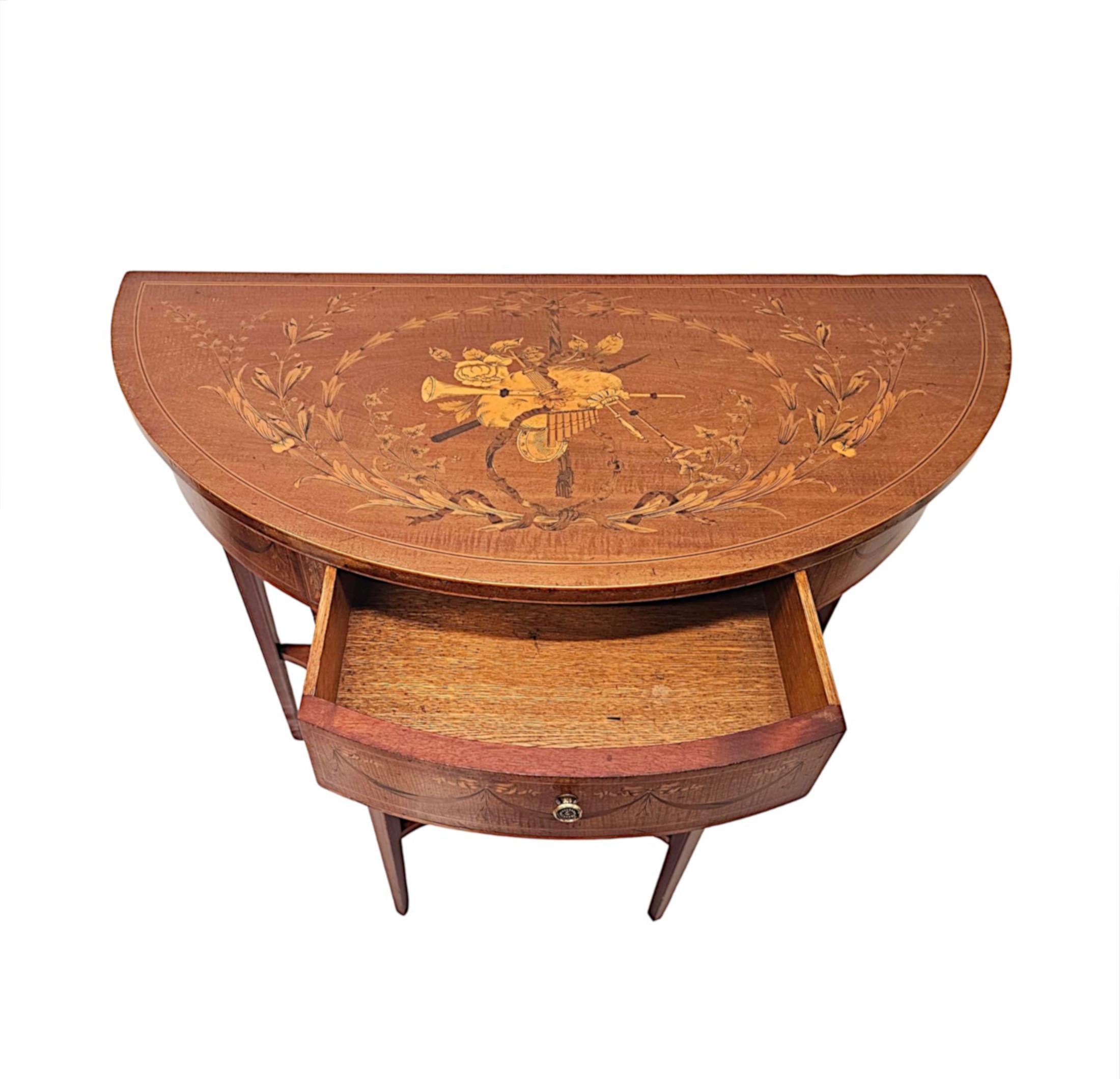 20ième siècle Table d'entrée édouardienne Demilune attribuée à Edward and Roberts'e en vente