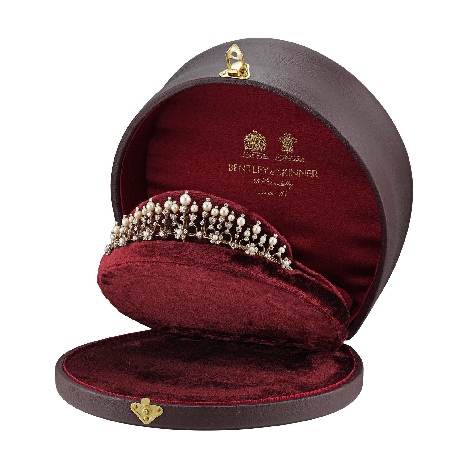 Women's or Men's An Edwardian diamond and pearl-set tiara/necklace For Sale