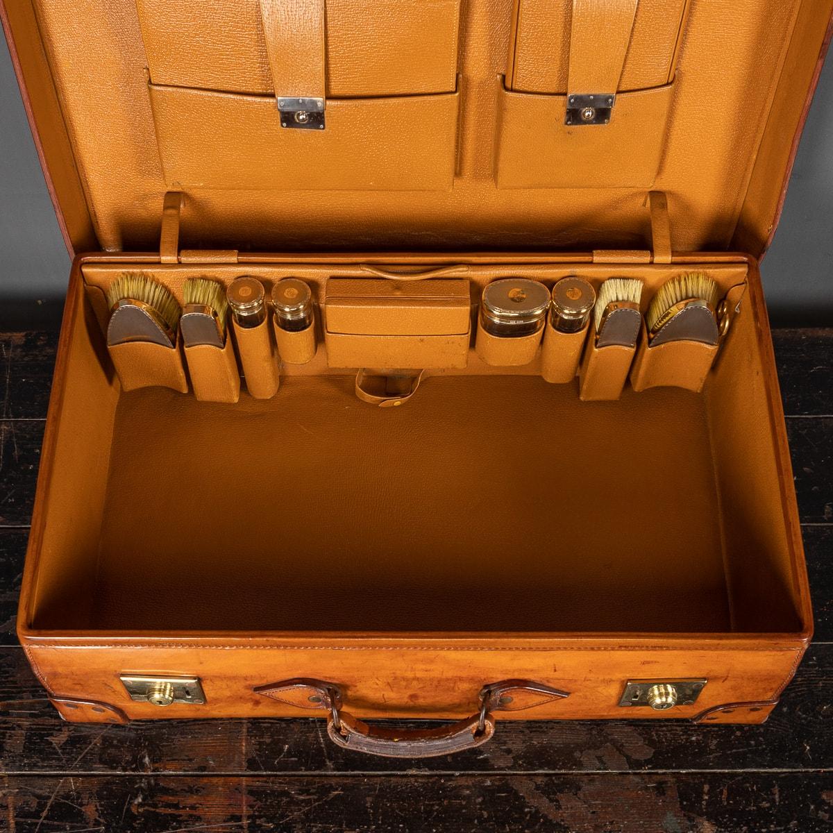 An Edwardian Dressing Case With Silver Accessories By Walker & Hall c.1928 For Sale 3