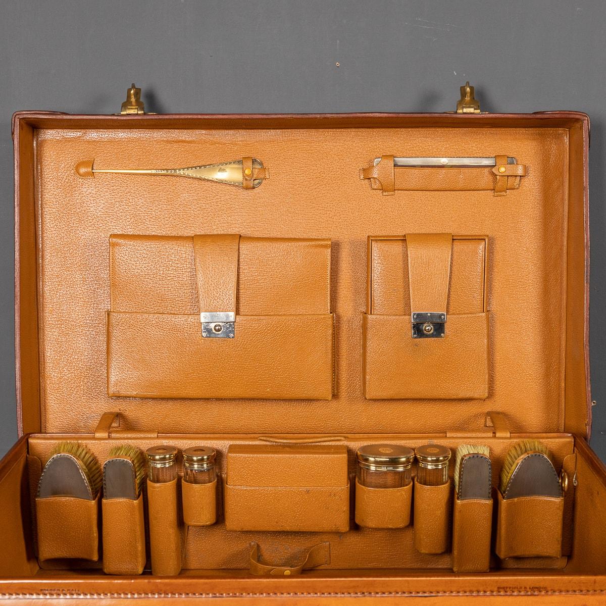 An Edwardian Dressing Case With Silver Accessories By Walker & Hall c.1928 For Sale 2