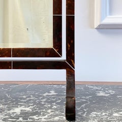 Uno specchio da toeletta edoardiano impiallacciato in tartaruga