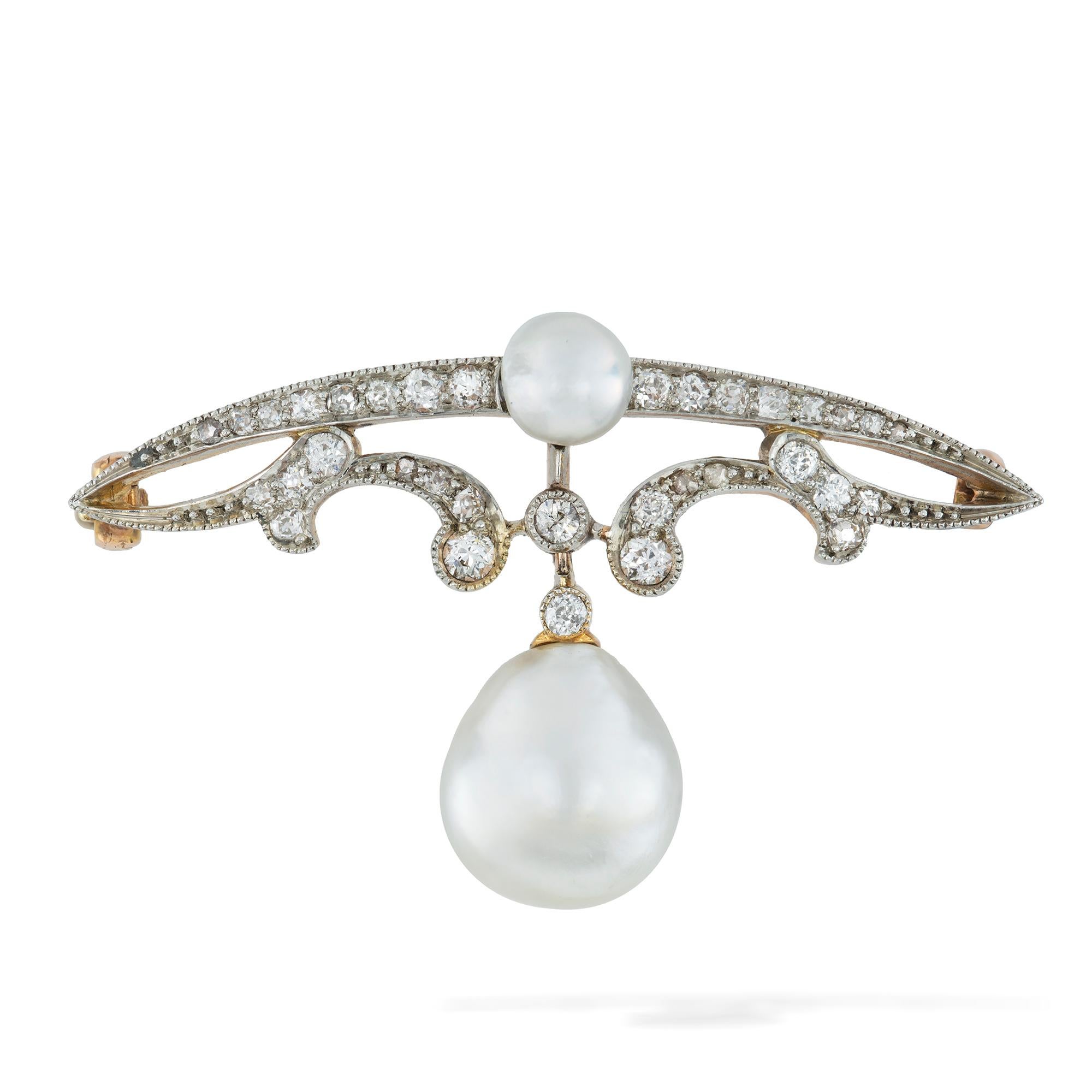 Edwardian Natural Pearl and Diamond Brooch In Good Condition For Sale In London, GB