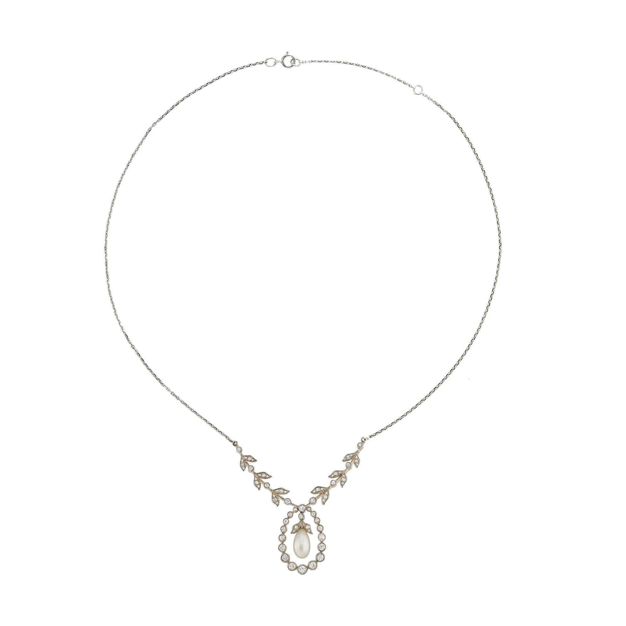 Edoardiano Una collana edoardiana di perle naturali e diamanti in vendita