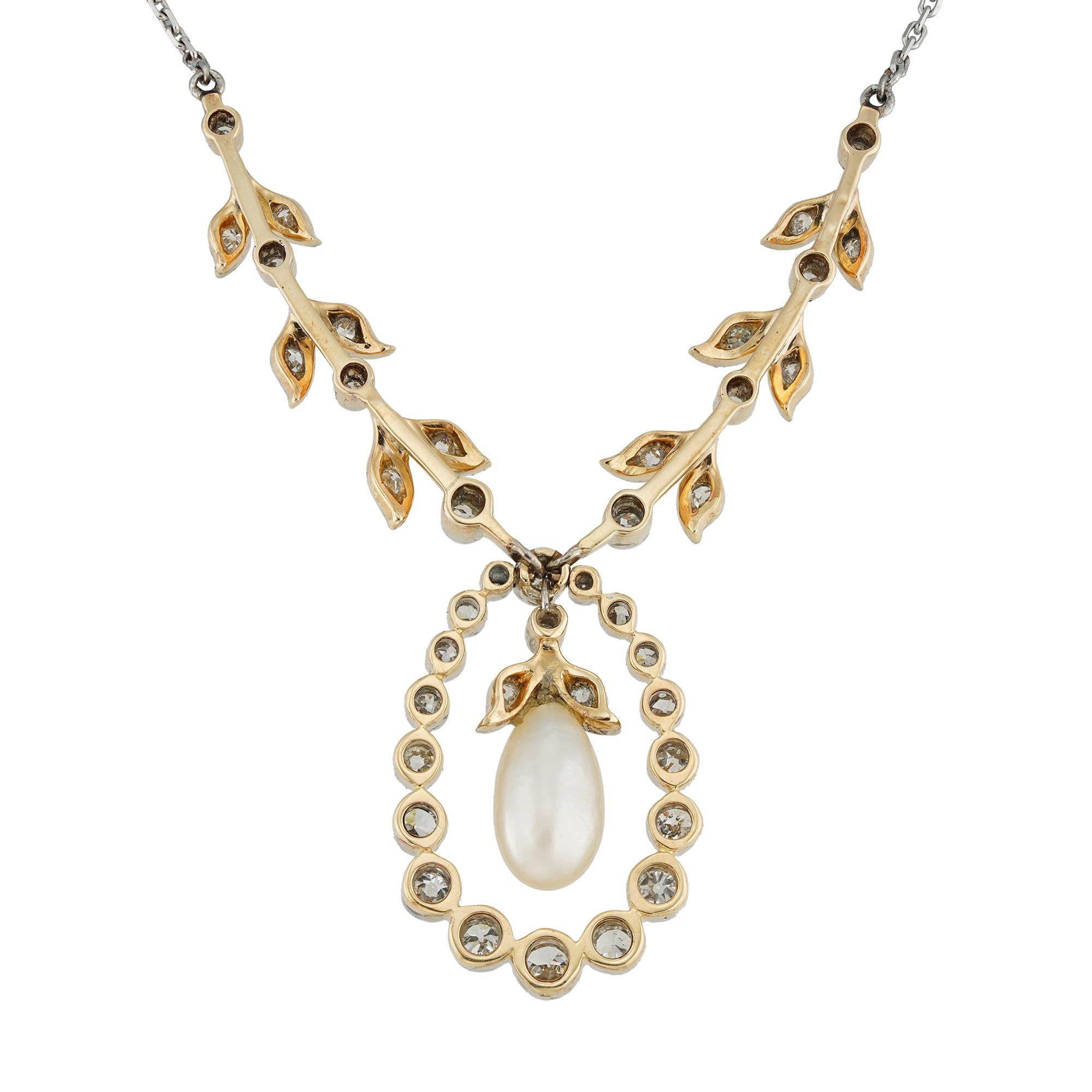Taglio antico europeo Una collana edoardiana di perle naturali e diamanti in vendita