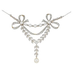 Una collana edoardiana di perle naturali e diamanti
