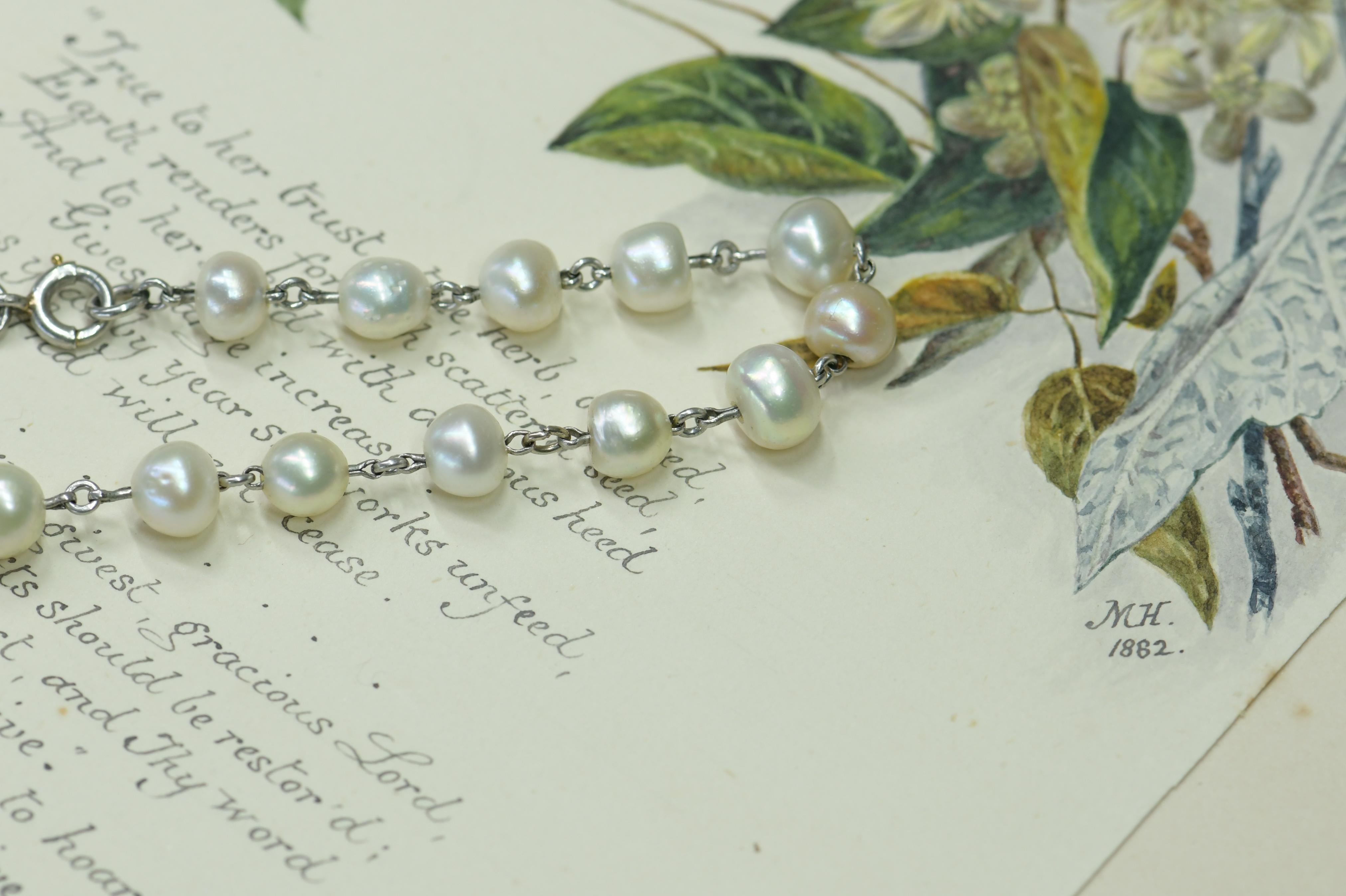 Edwardian Natural Pearl Platinum Bracelet In Excellent Condition In Banbury, GB