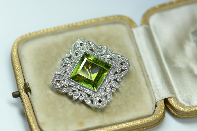 Square Cut Edwardian Peridot and Diamond Platinum Brooch For Sale