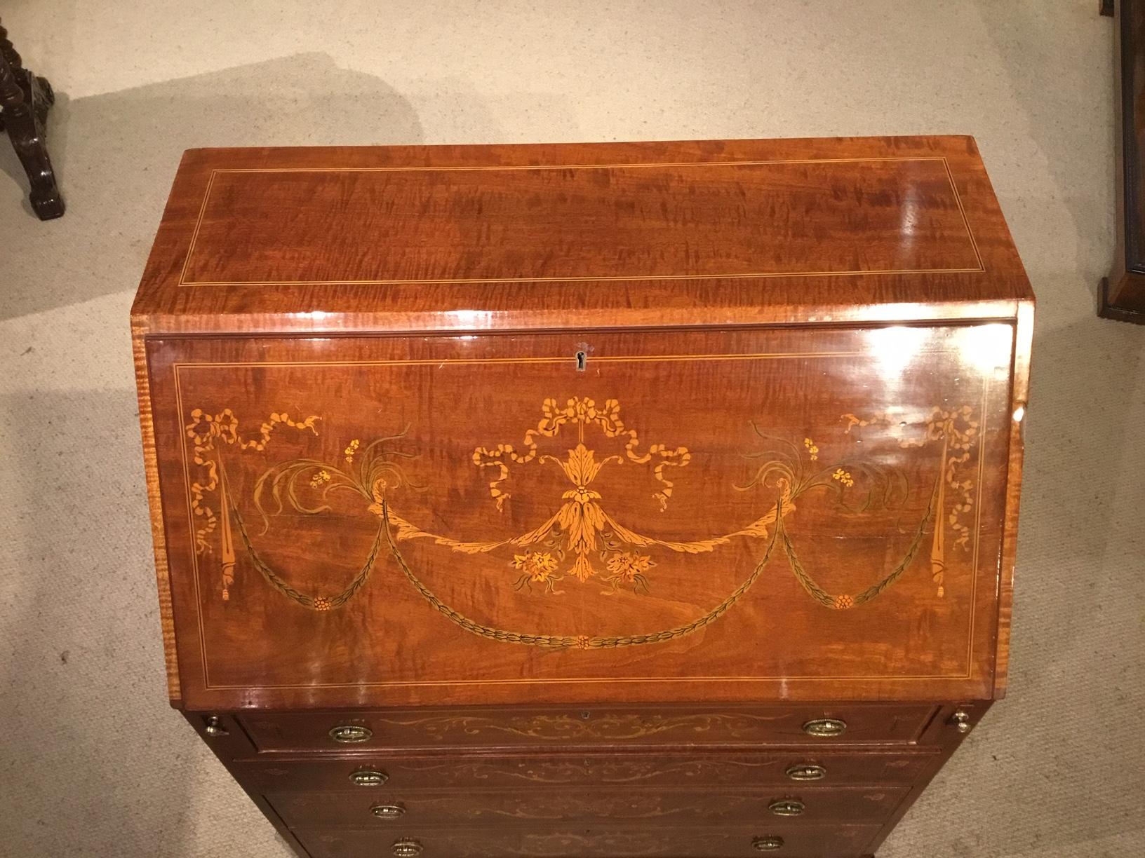 An Edwardian Period Mahogany Inlaid Antique Bureau In Good Condition In Darwen, GB