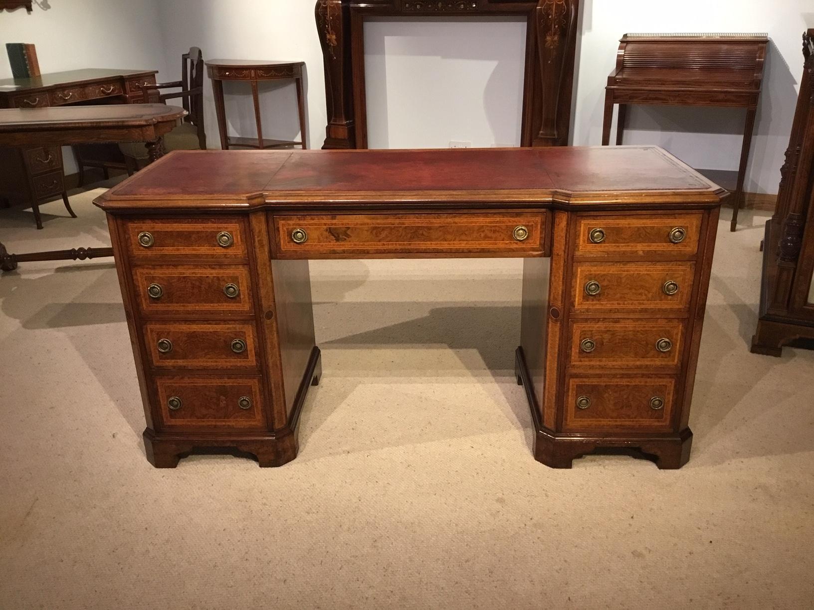 An Edwardian Period Mahogany Inlaid Antique Bureau 4