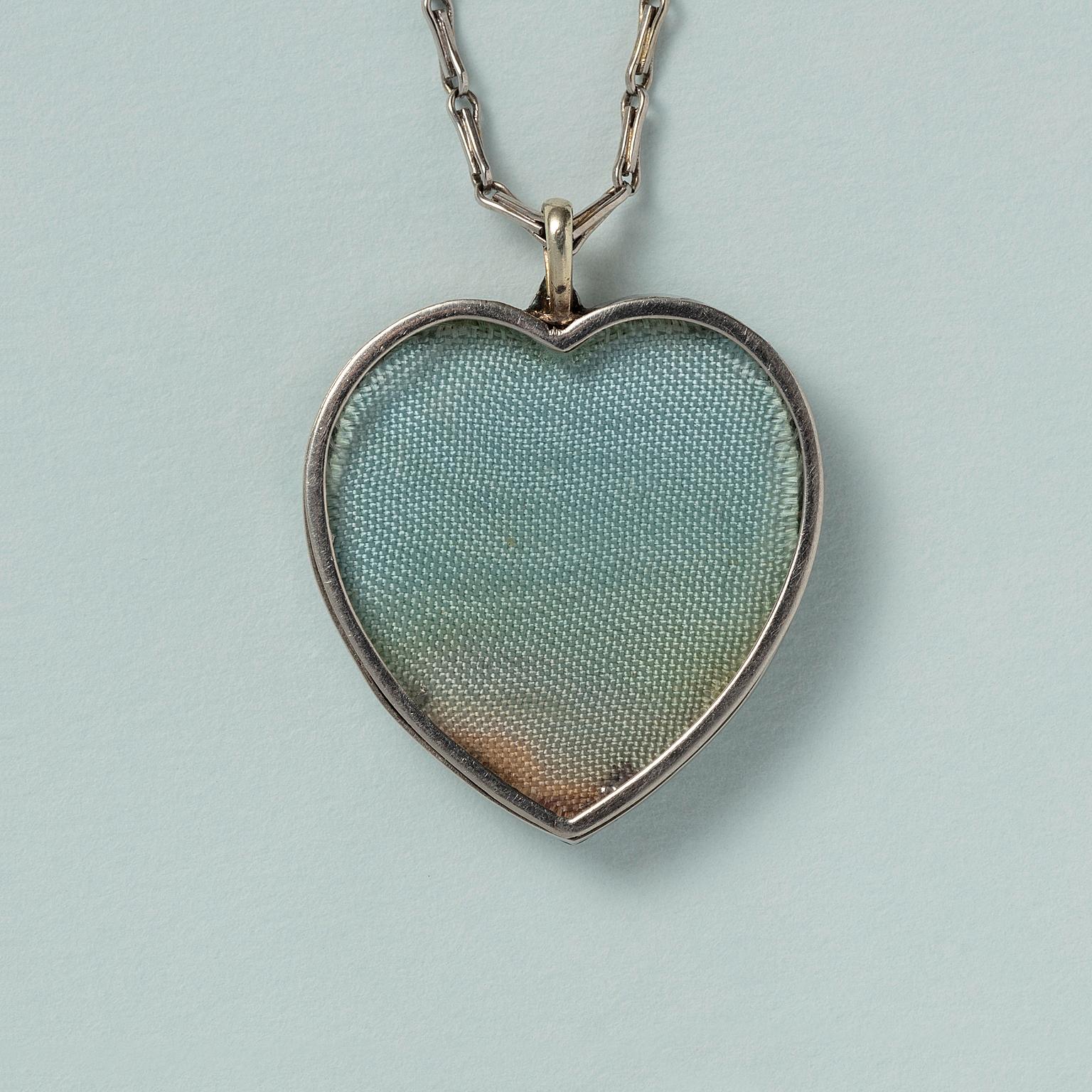 Rose Cut An Edwardian Platinum Heart Locket with Diamond For Sale