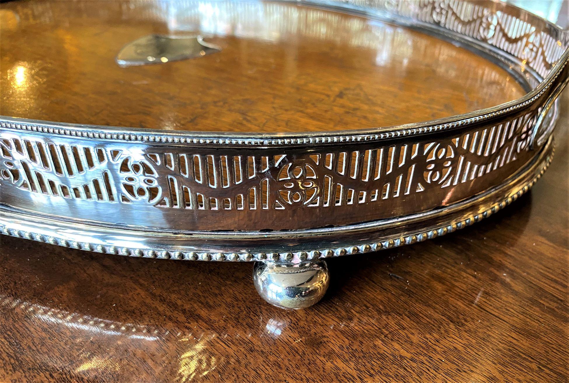 Edwardian Silver Plated and Oak Lined Tray In Good Condition For Sale In Hemel Hempstead, Hertfordshire