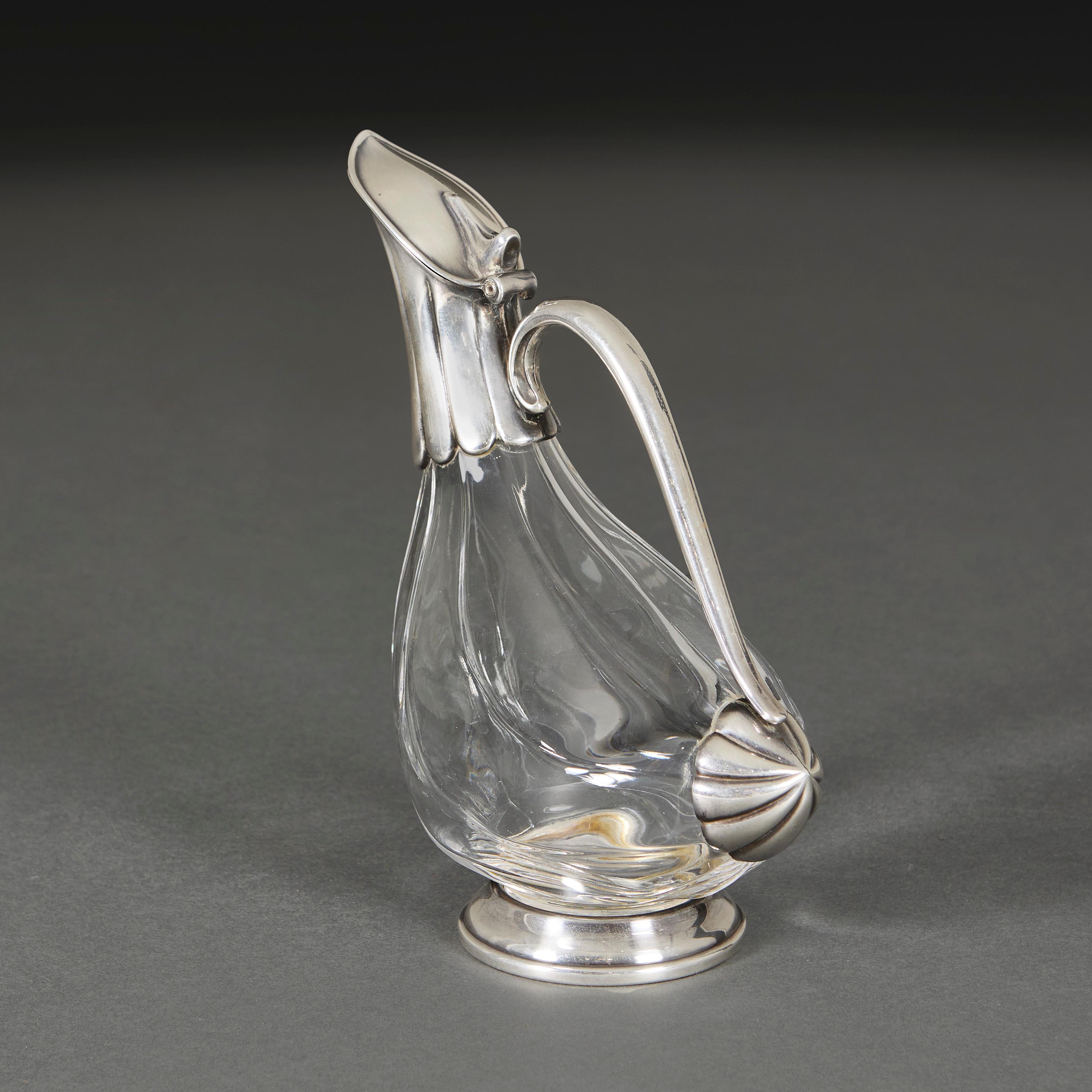 English An Edwardian Zoomorphic Silver and Glass Duck Decanter For Sale