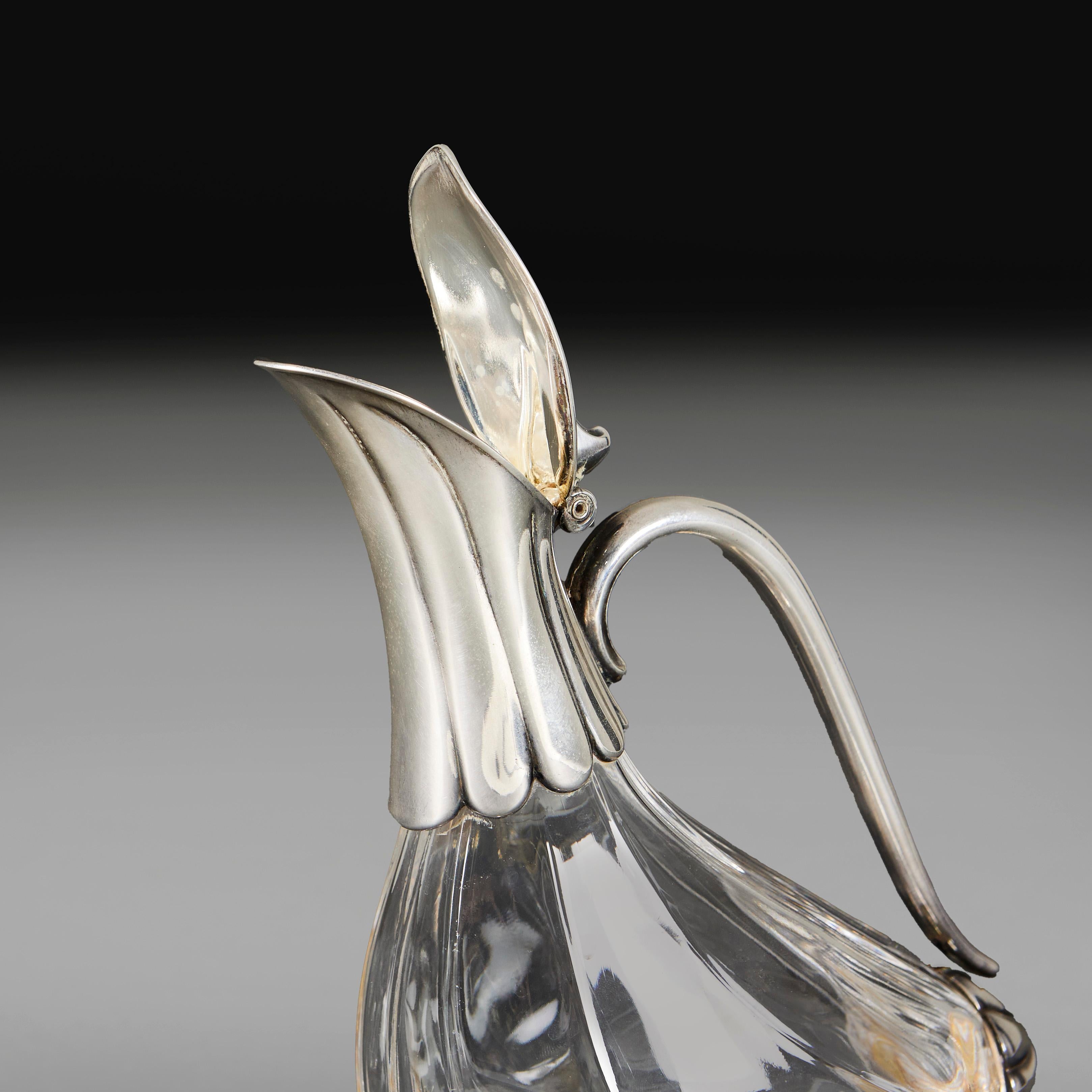 An Edwardian Zoomorphic Silver and Glass Duck Decanter In Good Condition For Sale In London, GB