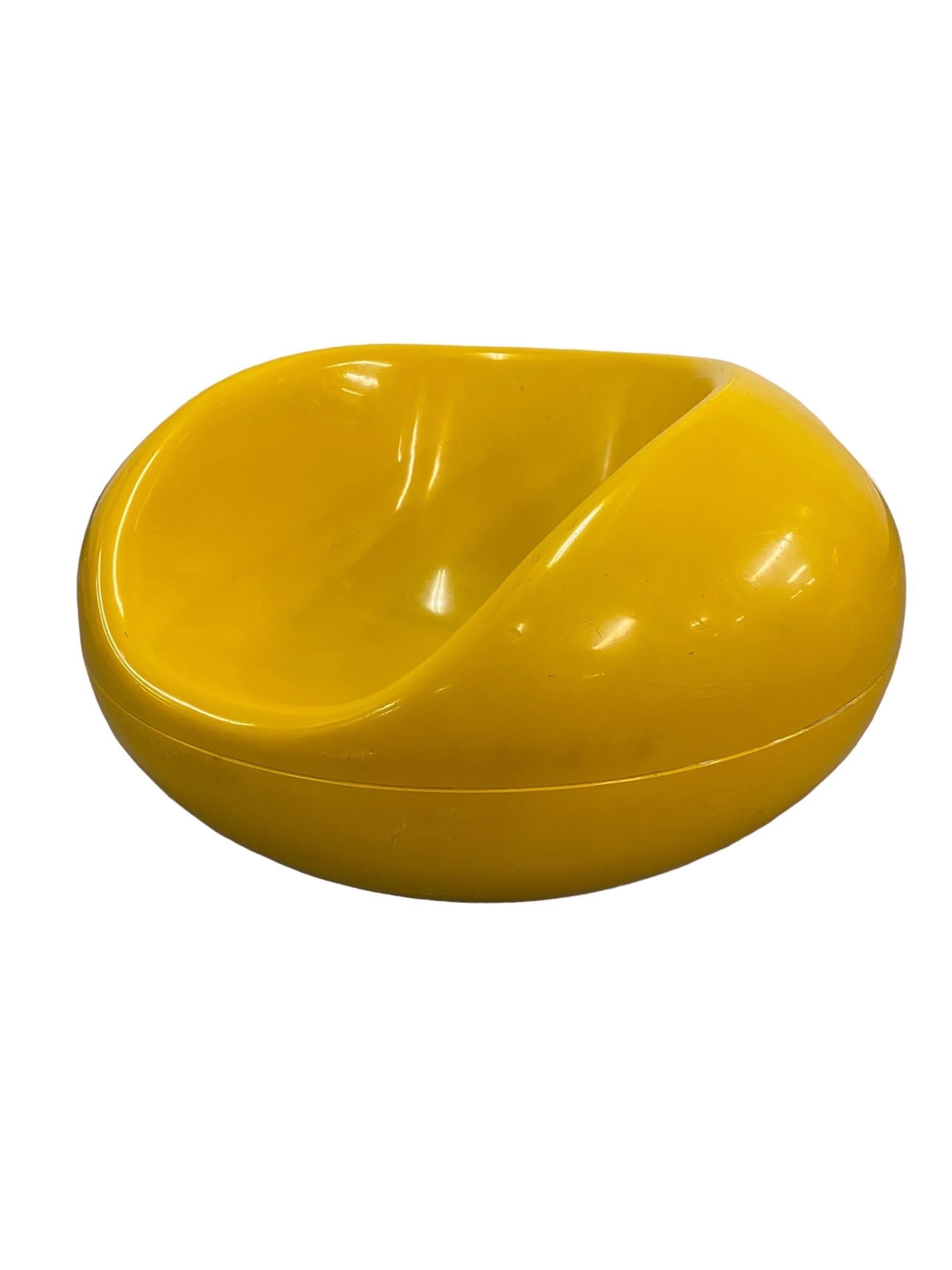 Finnish Yellow Eero Aarnio Iconic Pastilli 'Pastille' Chair, Fibreglass Asko, 1960s For Sale