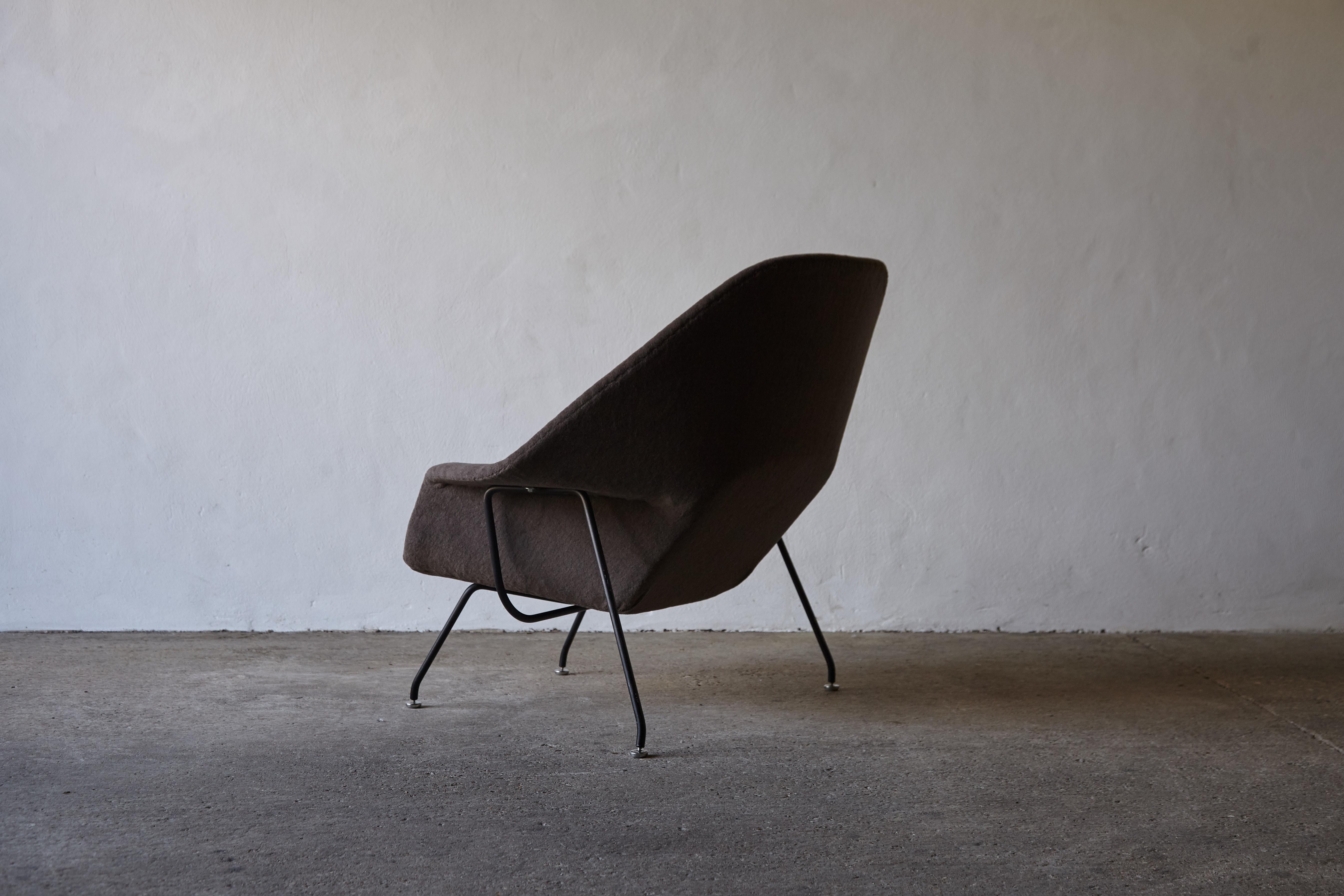 Steel Eero Saarinen Womb Chair and Ottoman, Knoll, USA, 1950s For Sale