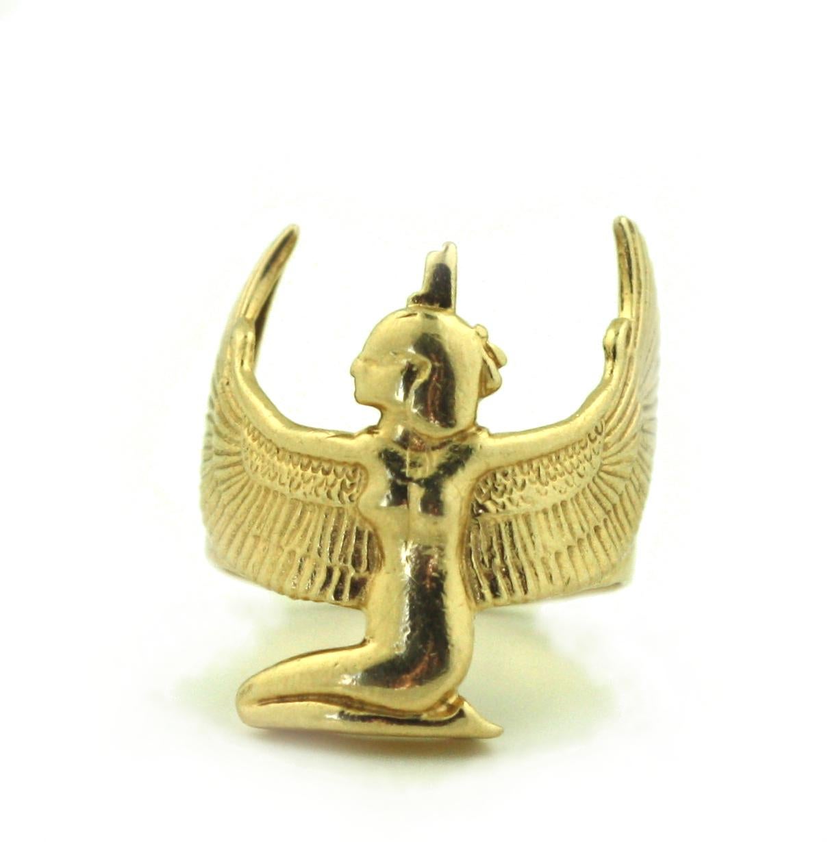 An Egyptian Goddess ISIS 14 karat yellow Gold Ring For Sale 1