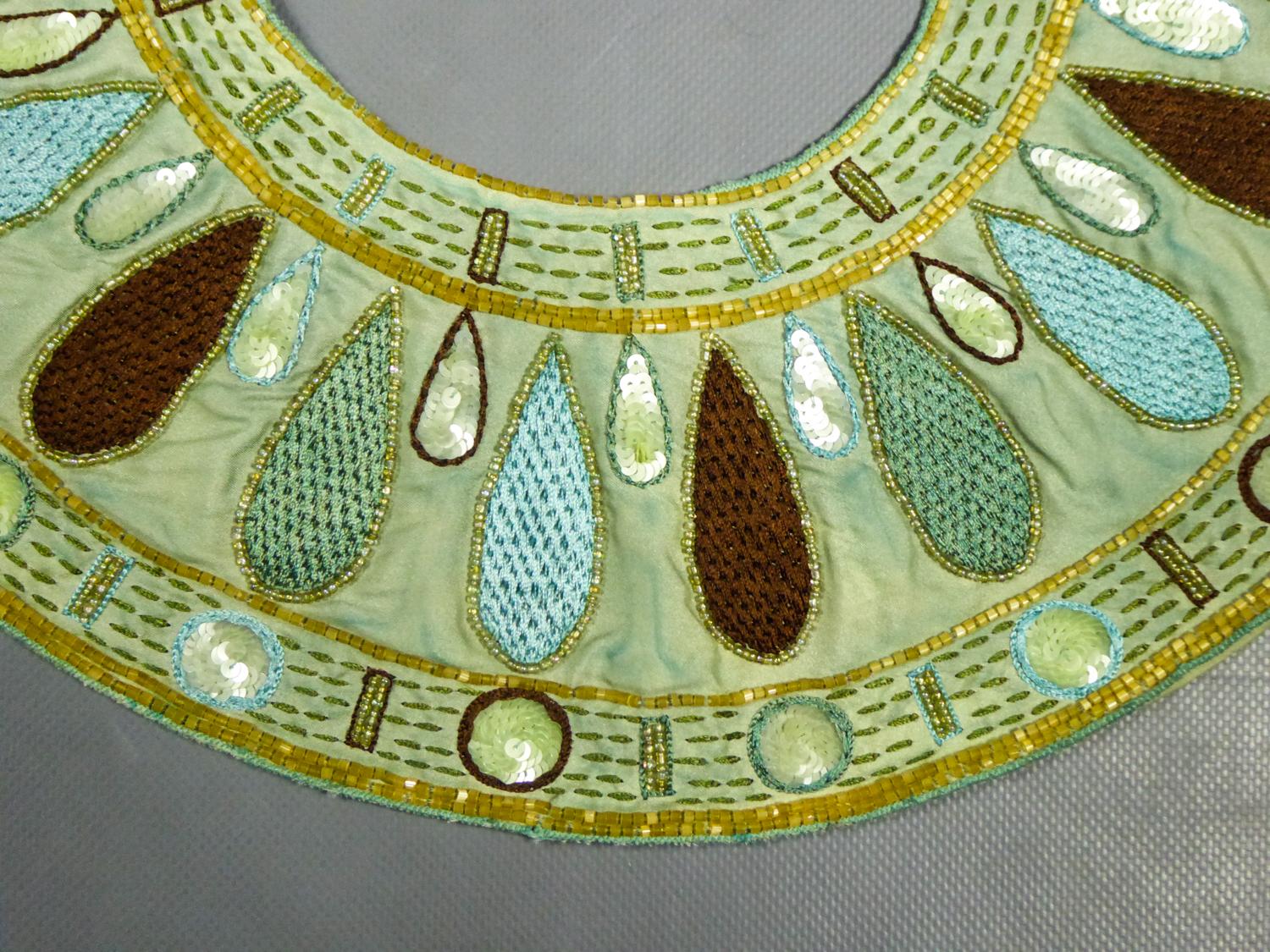 An Egyptian-style Jewellery Collar Circa 1940/1960 In Excellent Condition In Toulon, FR