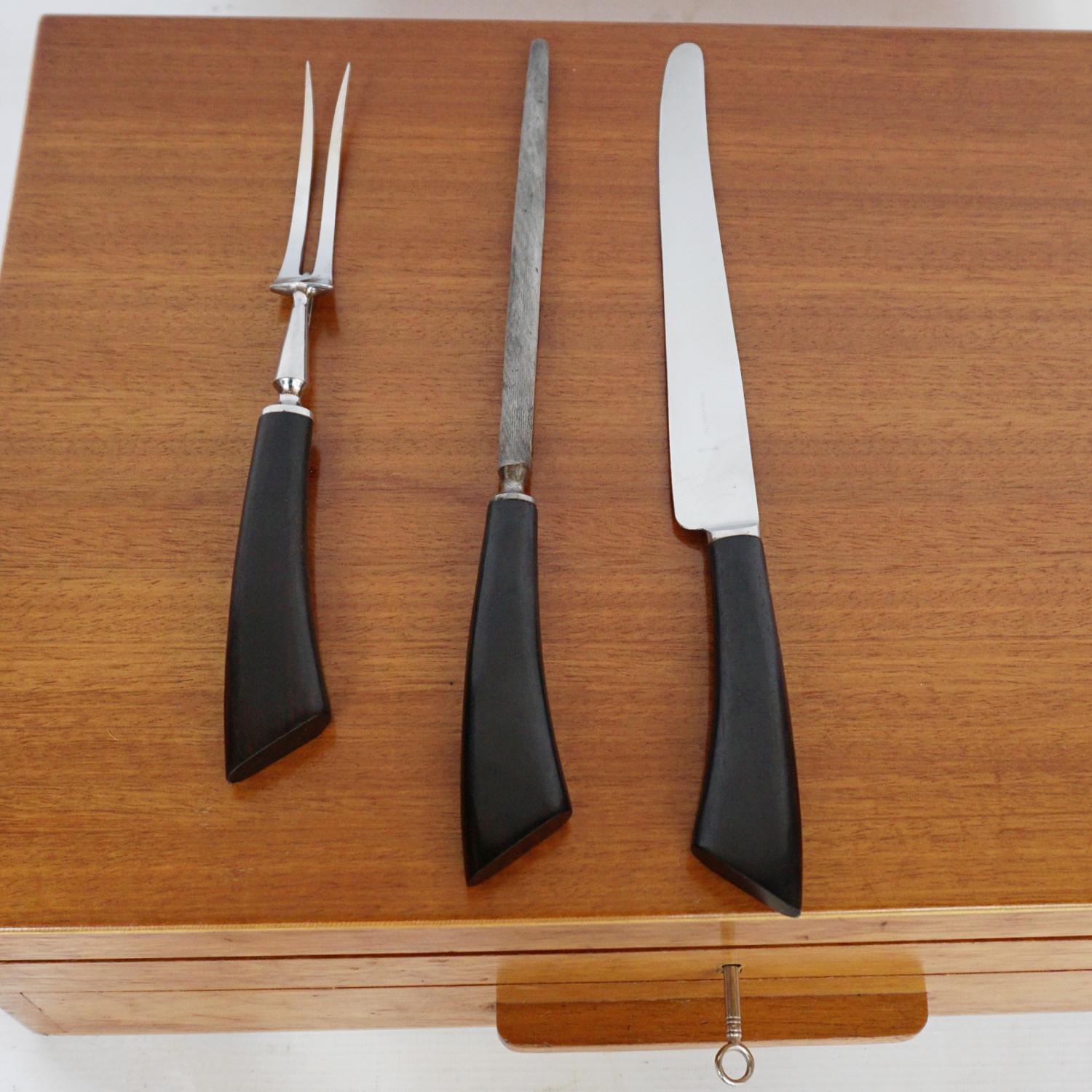 Eight-Setting Cutlery Canteen by Mappin & Webb, Circa 1960 5