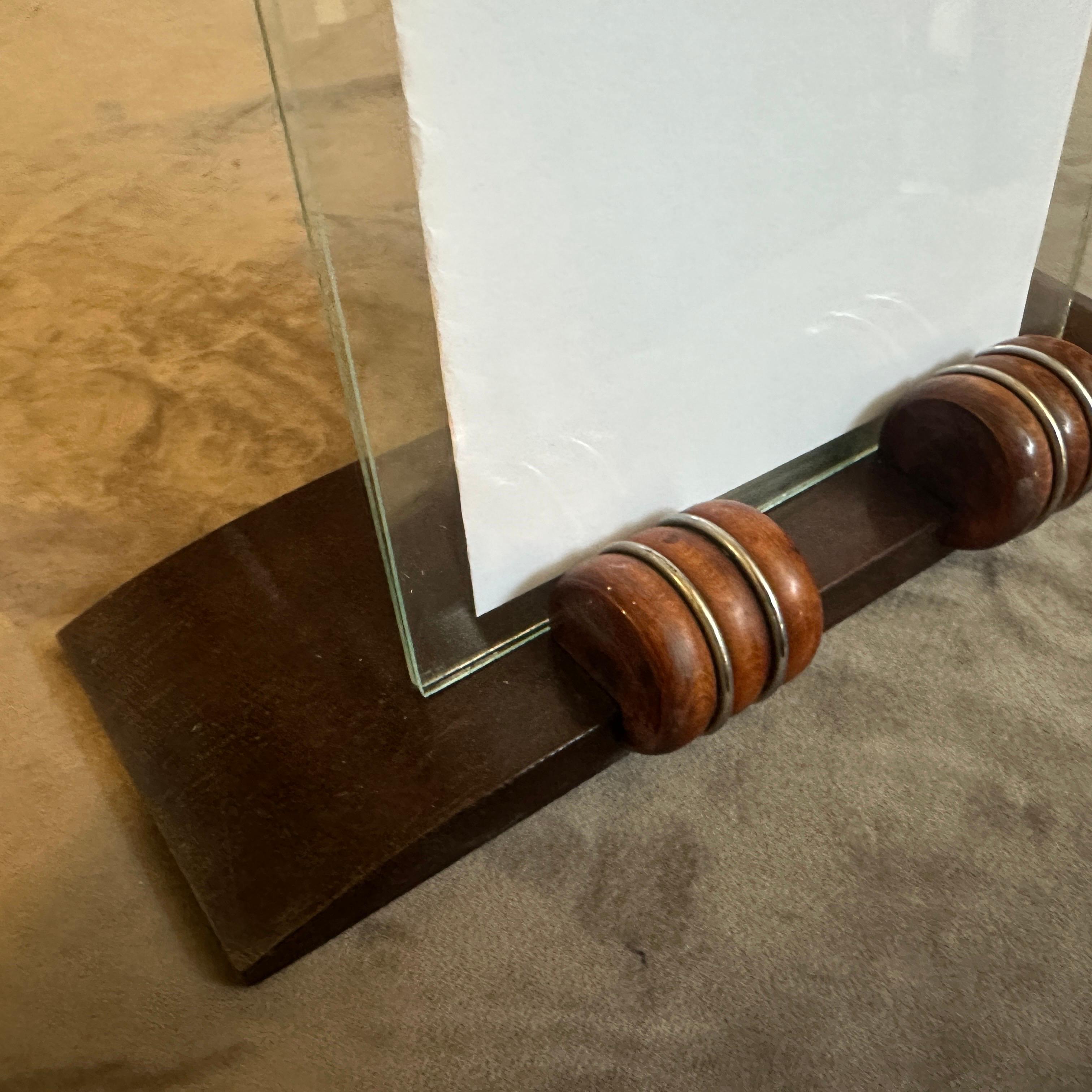 An Elegant 1930s Art Deco Wood and Chromed Metal French Picture Frame For Sale 10