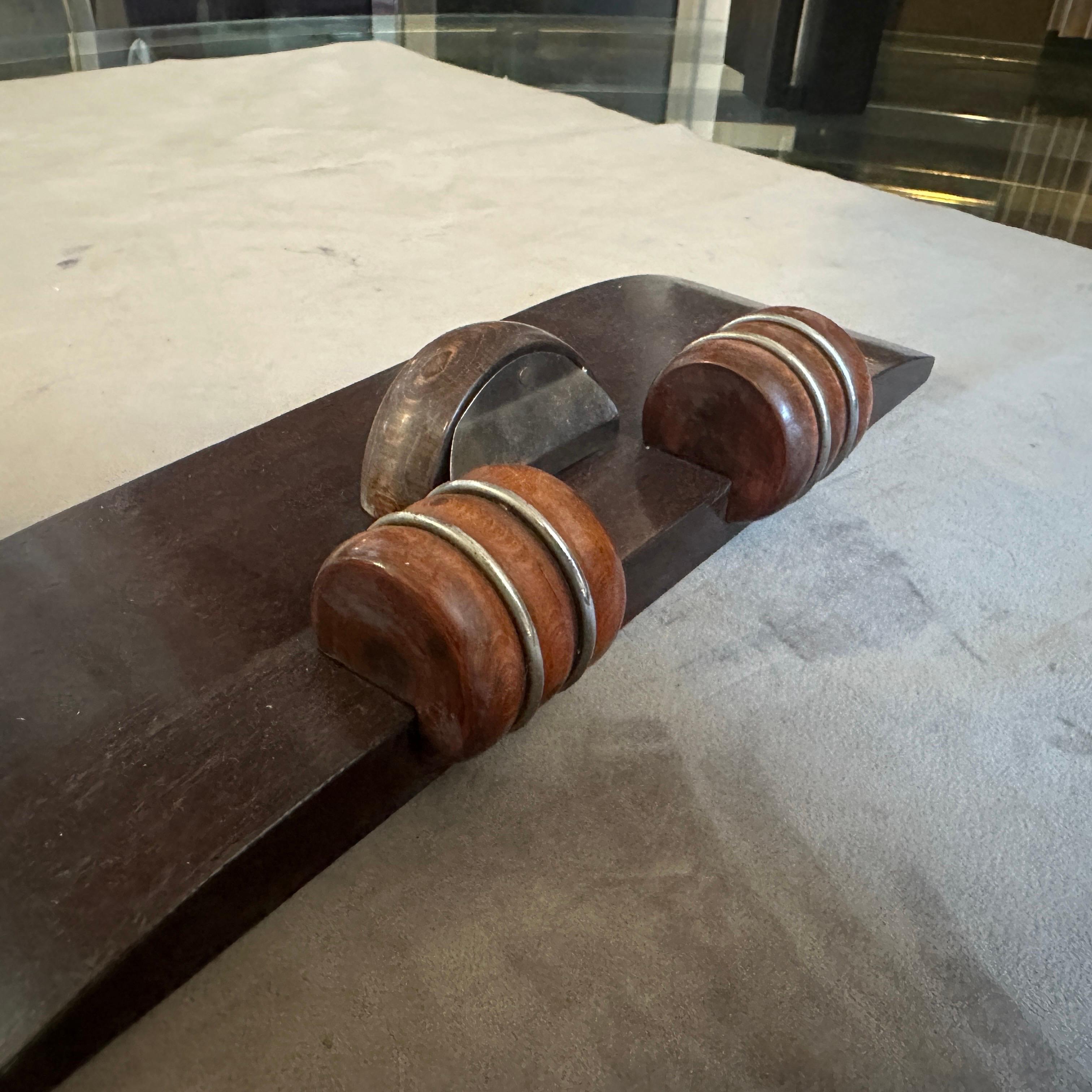 An Elegant 1930s Art Deco Wood and Chromed Metal French Picture Frame For Sale 1