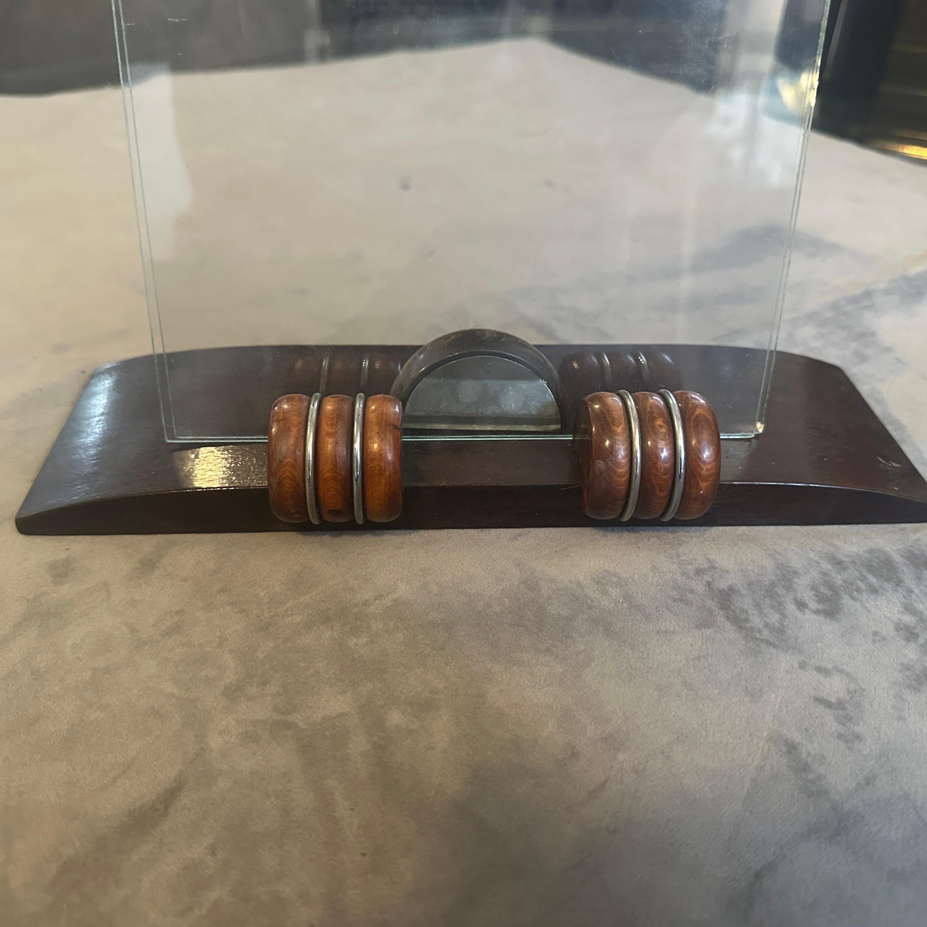 An Elegant 1930s Art Deco Wood and Chromed Metal French Picture Frame For Sale 2