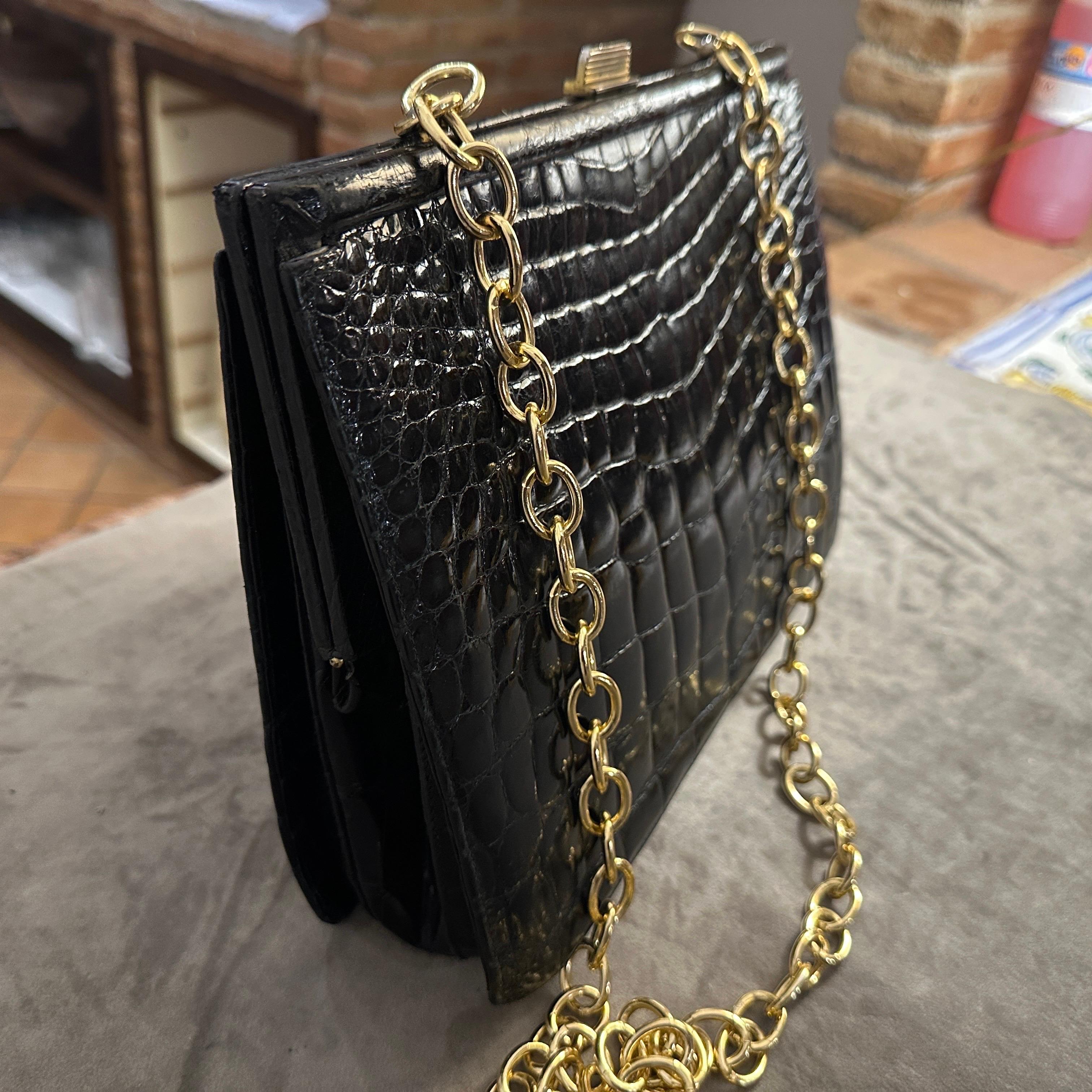 An Elegant 1950s Retro Black Leather and Brass Italian Shoulder Bag For Sale 1