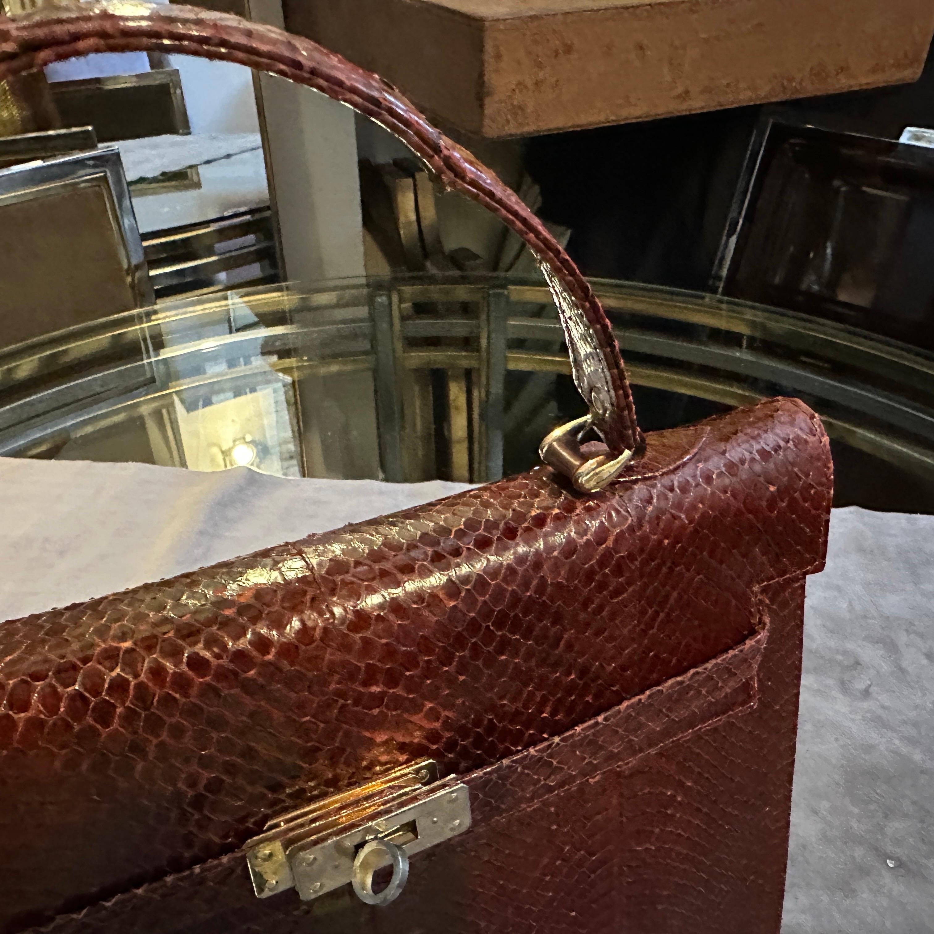 An Elegant 1970s Brown Leather and Brass Kelly Hand Bag For Sale 6