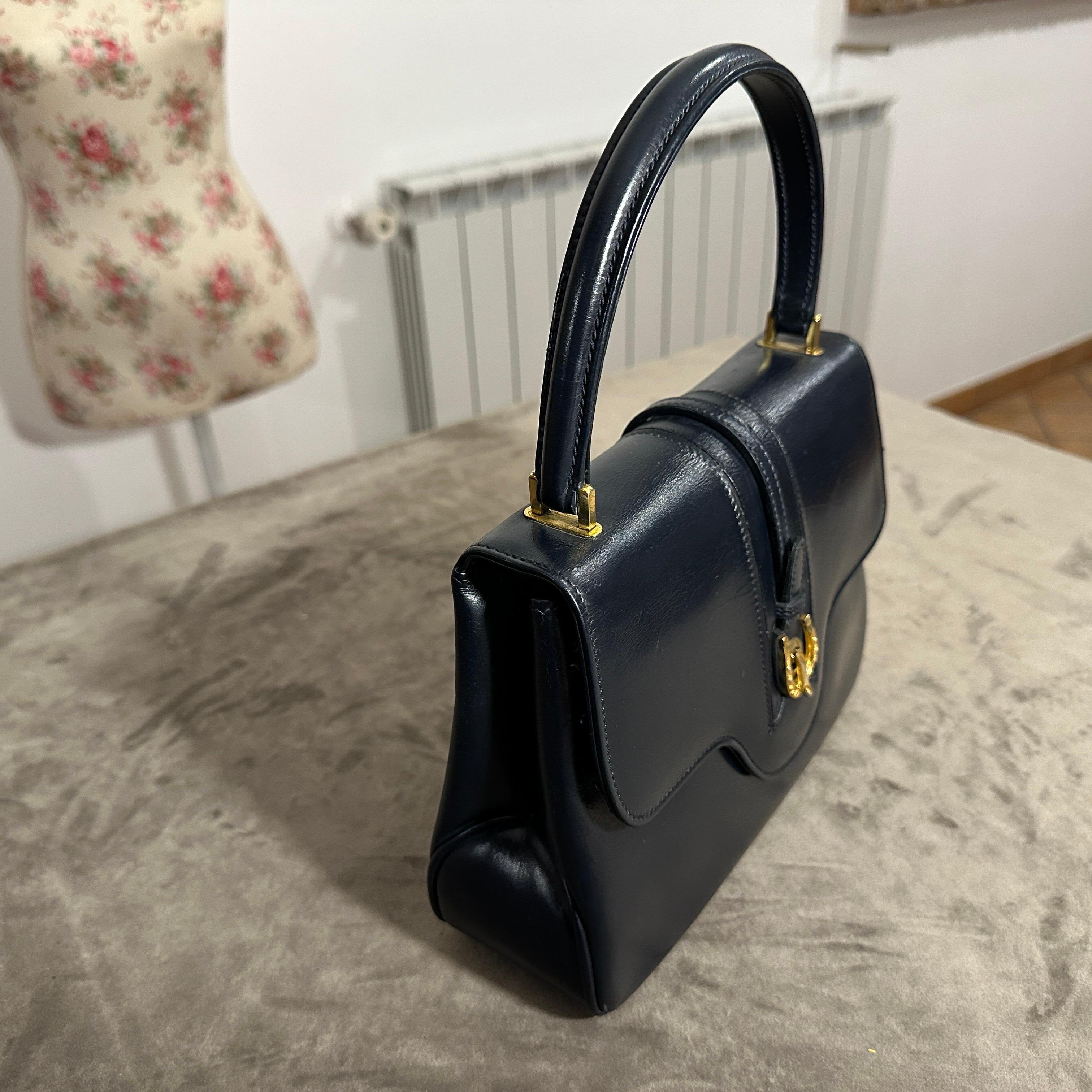 An Elegant 1980s Blue Leather and Brass Hand-Bag by Gucci 3
