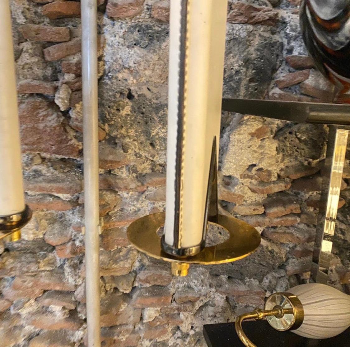 An Elegant 1980s Mid-Century Modern Brass and Skin Italian Double Chandelier In Good Condition For Sale In Aci Castello, IT