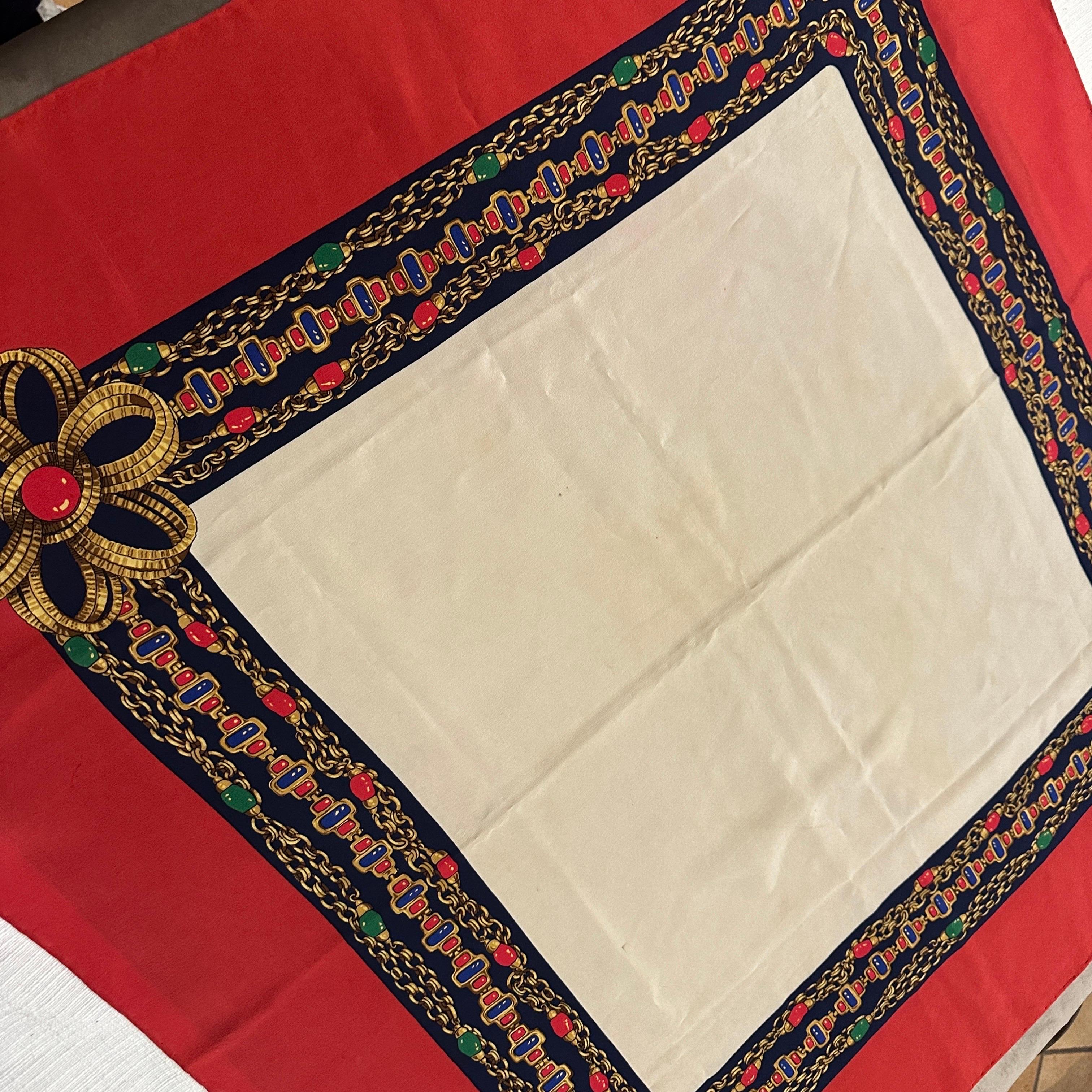 An elegant 1980s Silk French Carré Scarf by Chanel en vente 3