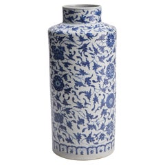 Antique An elegant, 19th Century Chinese blue and white porcelain sleeve (Tongping) vase