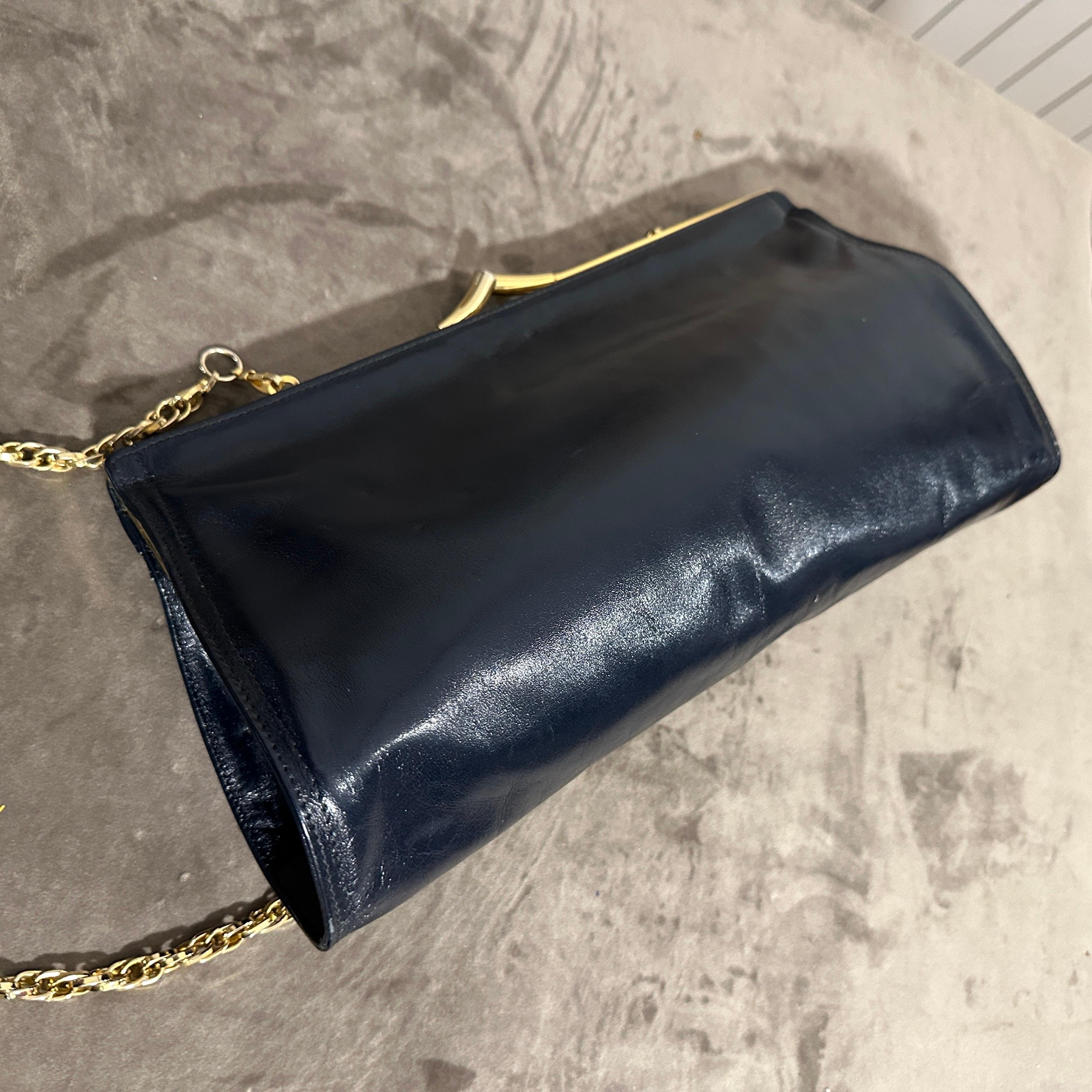 Un'elegante borsa a tracolla italiana anni '80 in pelle blu e ottone strutturata di Esseppi in vendita 7