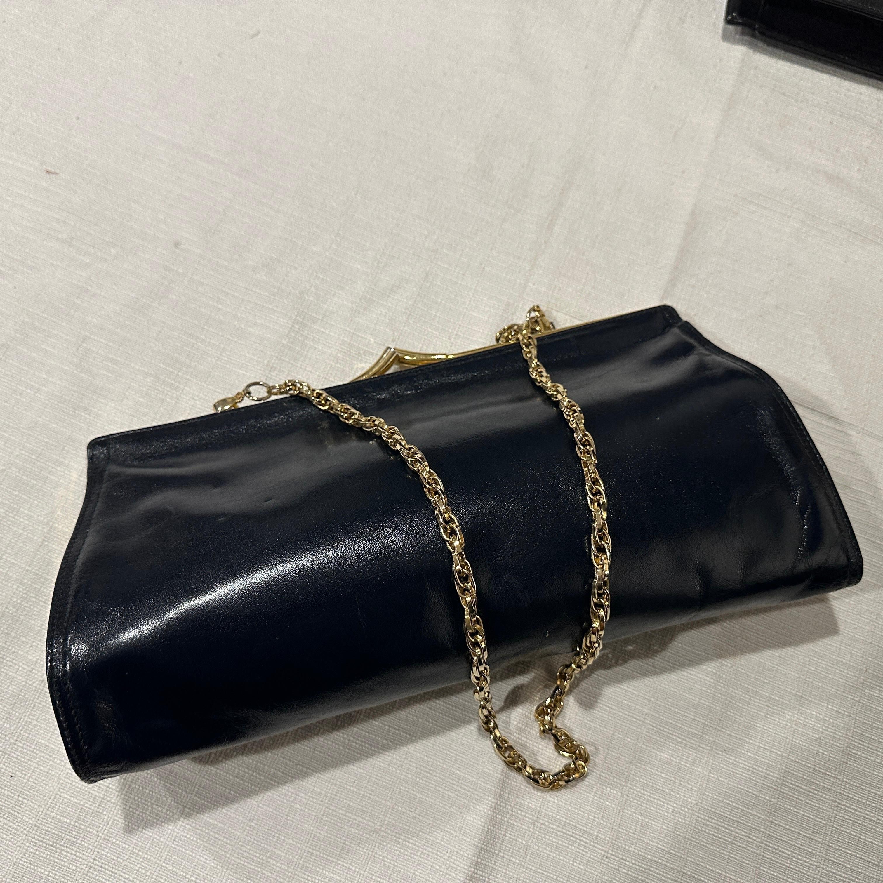 Un'elegante borsa a tracolla italiana anni '80 in pelle blu e ottone strutturata di Esseppi in vendita 11