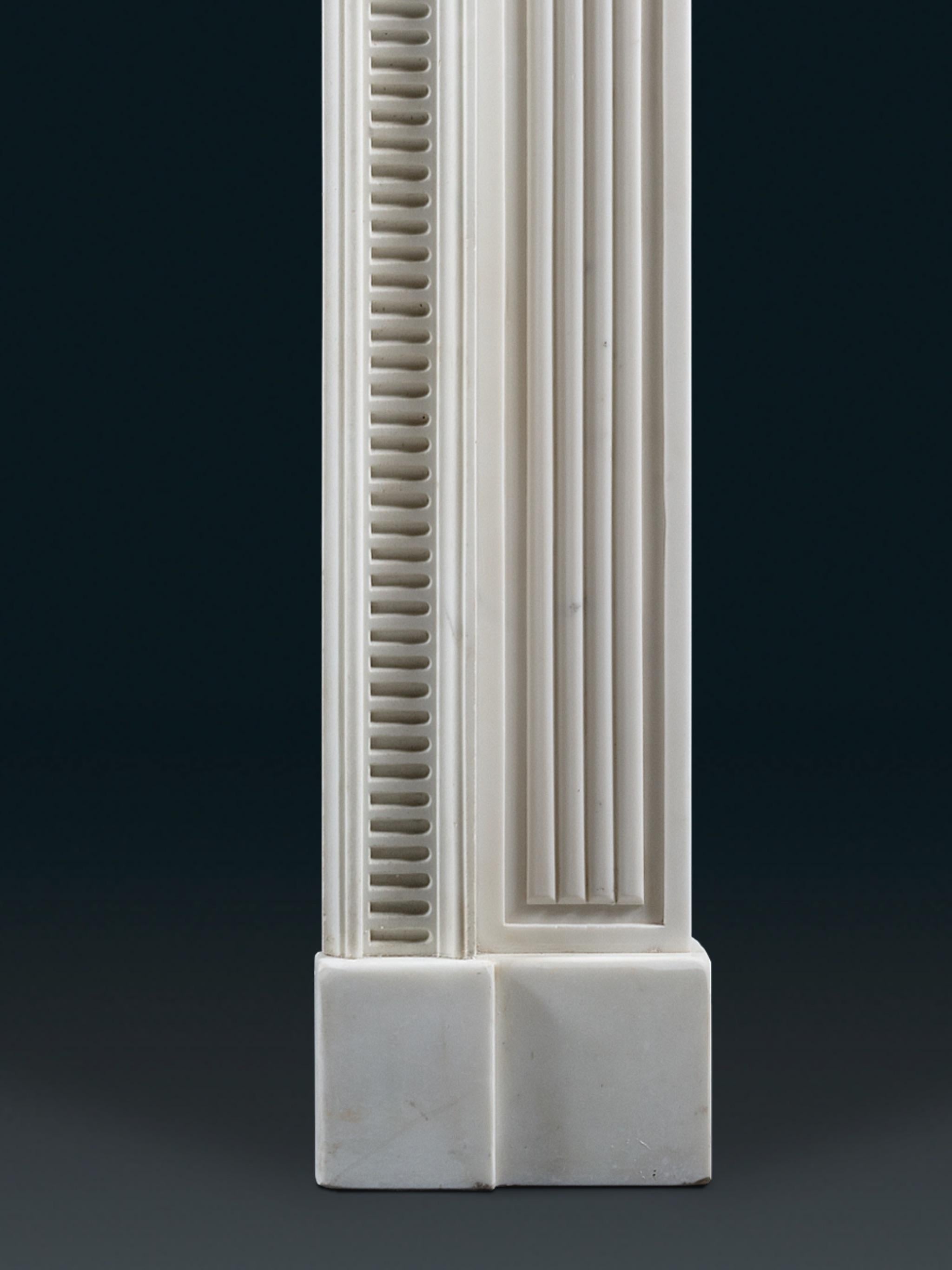 An Elegant, Architectural Chimneypiece in Statuary Marble, after Sir John Soane In Good Condition For Sale In London, GB
