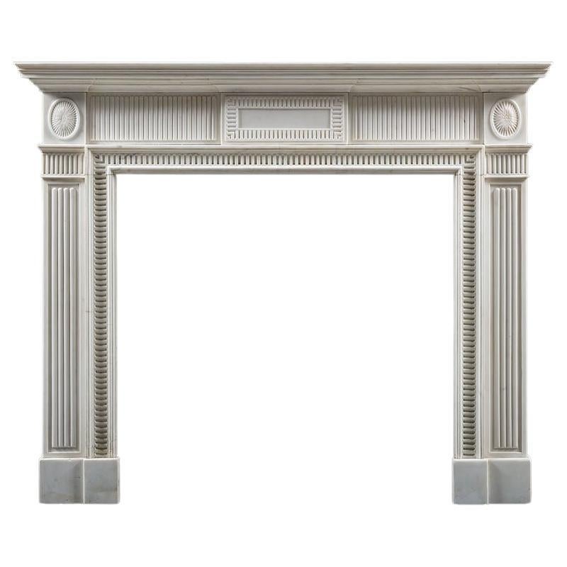 Eleganter, architektonischer Kaminsims aus Bildhauermarmor, nach Sir John Soane