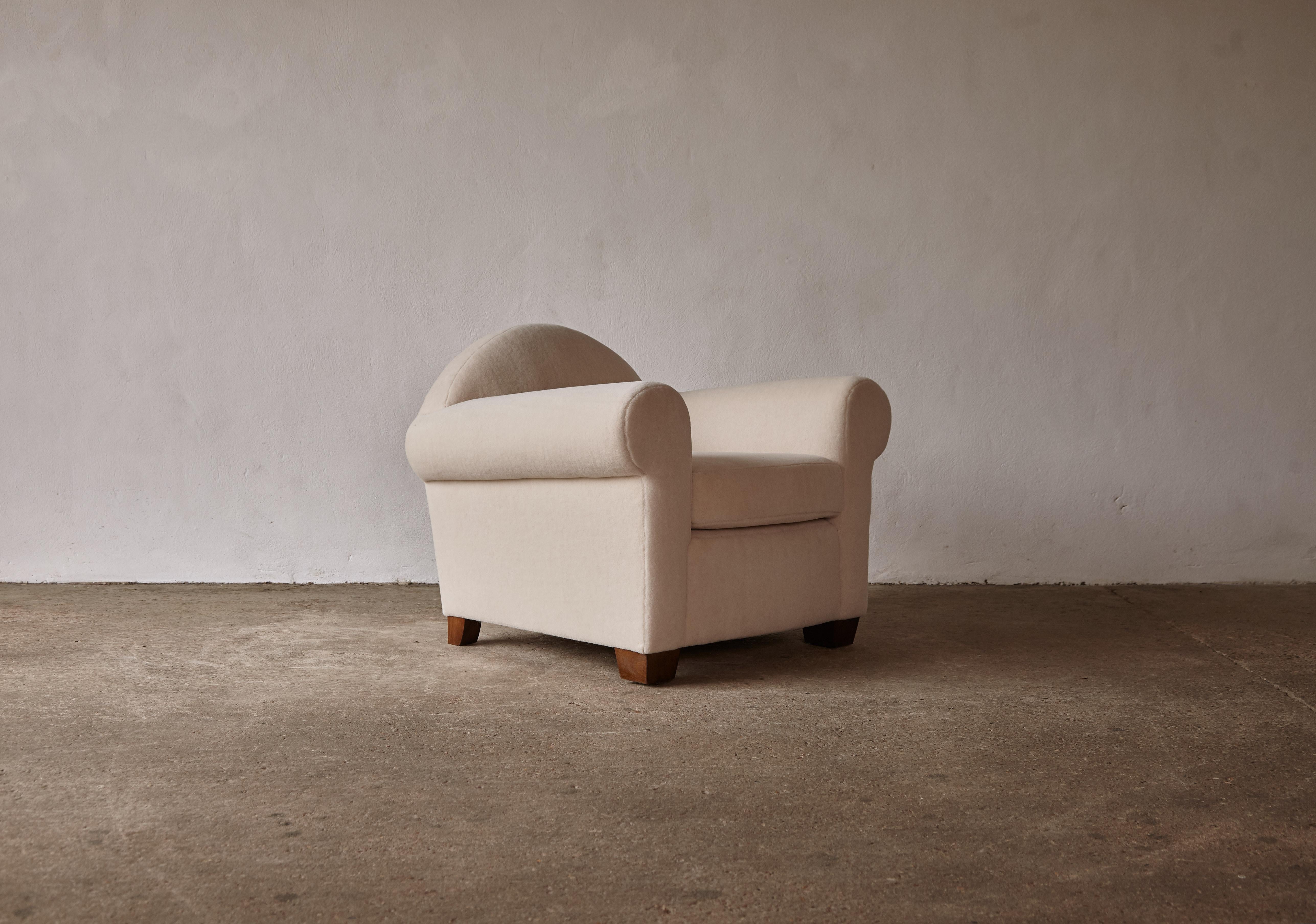 Eleganter Sessel, gepolstert mit reinem Alpaka im Angebot 5