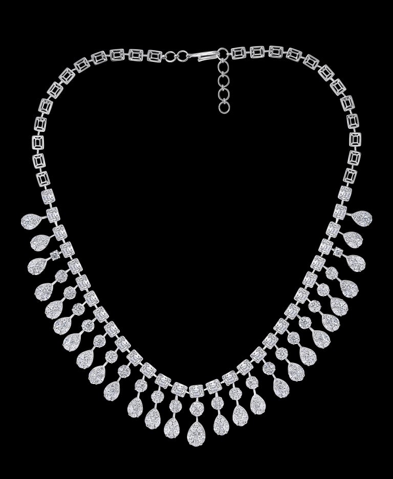 Elegant Dangling 32 Carat Diamond Necklace and Earring Suite in 18 ...