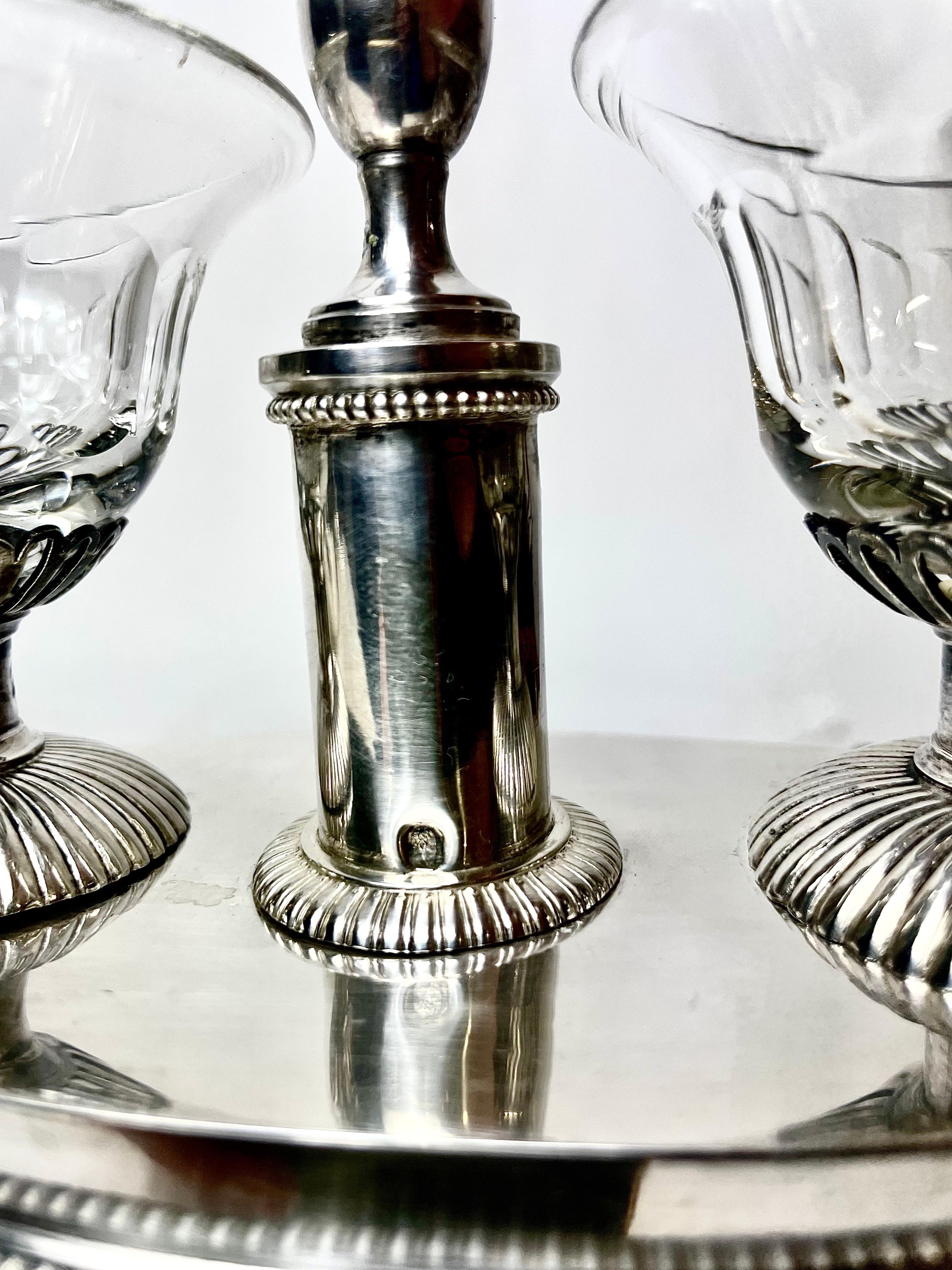 1820er Jahre Französisch Silber Doppel-Salzkeller  (Louis XVI.) im Angebot